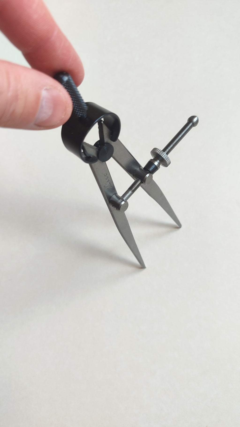 Compas à pointe japonais 15cm Shinwa
