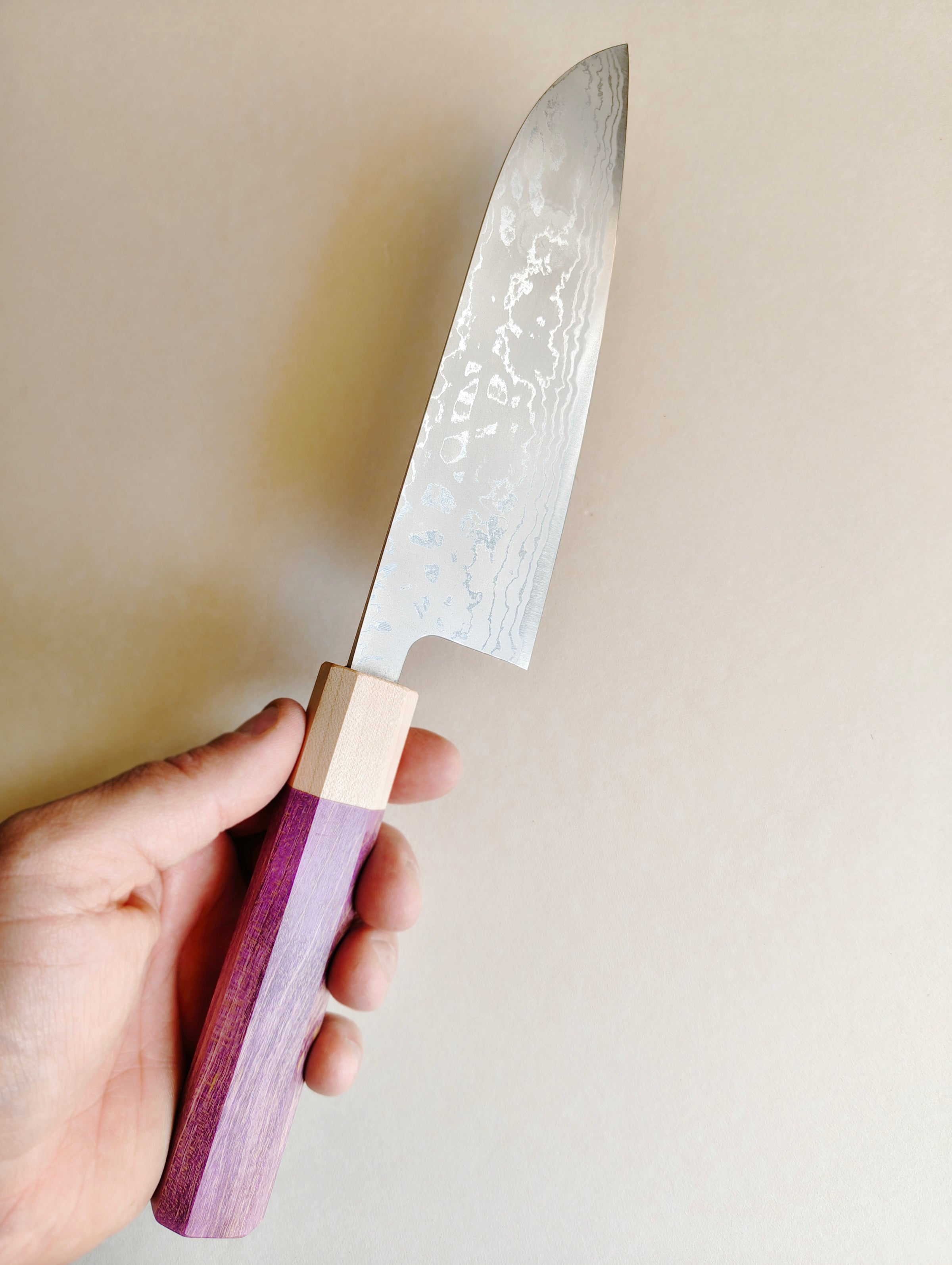 Couteau de cuisine japonais "Gyuto" 180mm White steel "Shiro kamo" Purple rain.