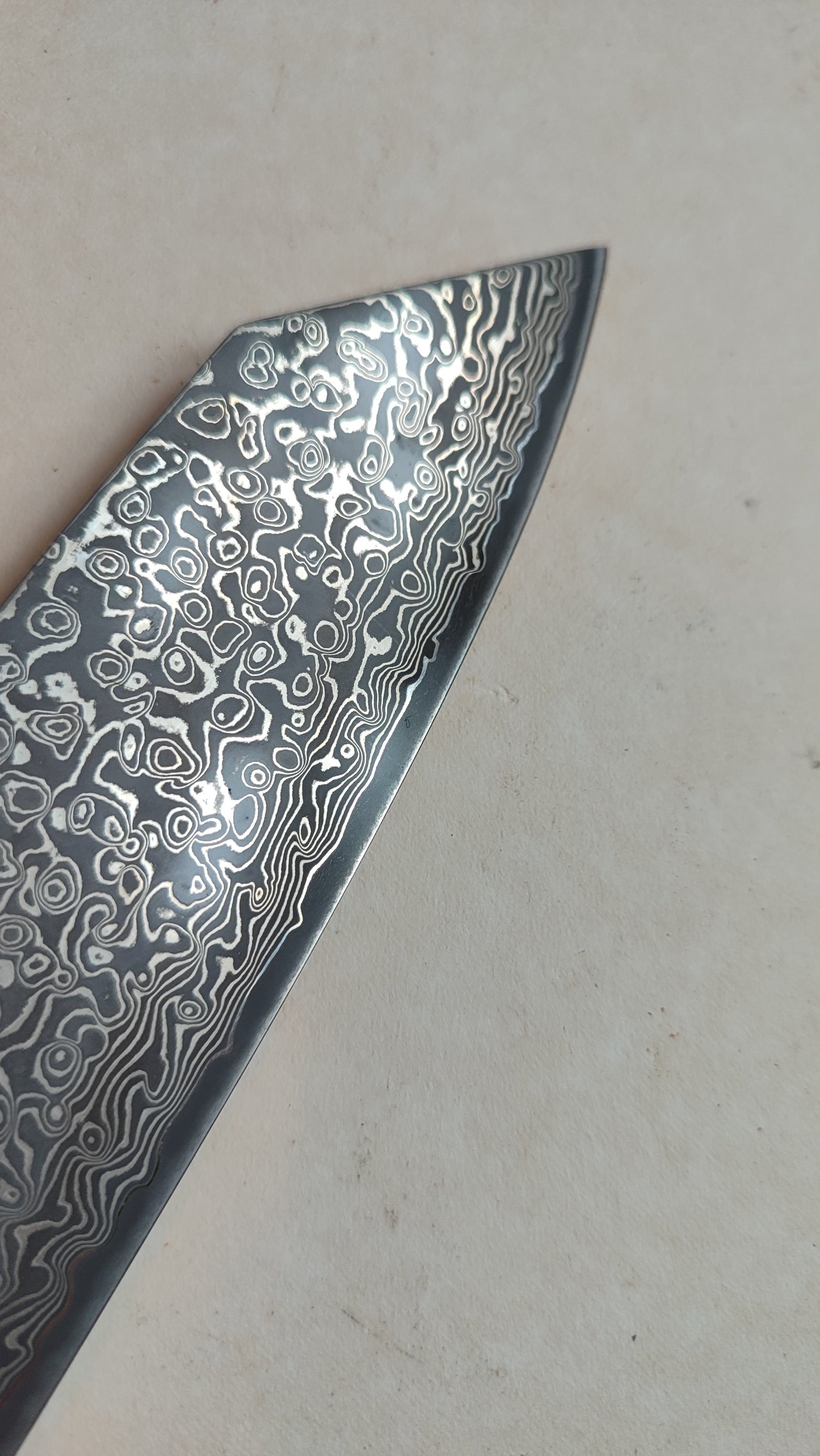 Magnifique couteau de cuisine japonais "Bunka" 190mm VG10