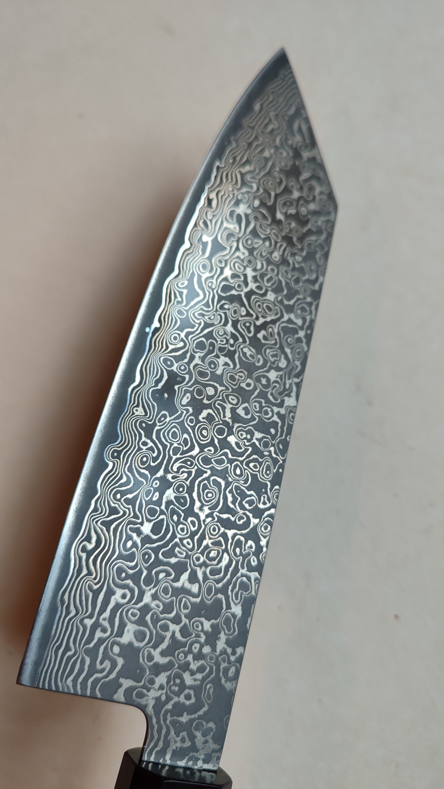 Magnifique couteau de cuisine japonais "Bunka" 190mm VG10