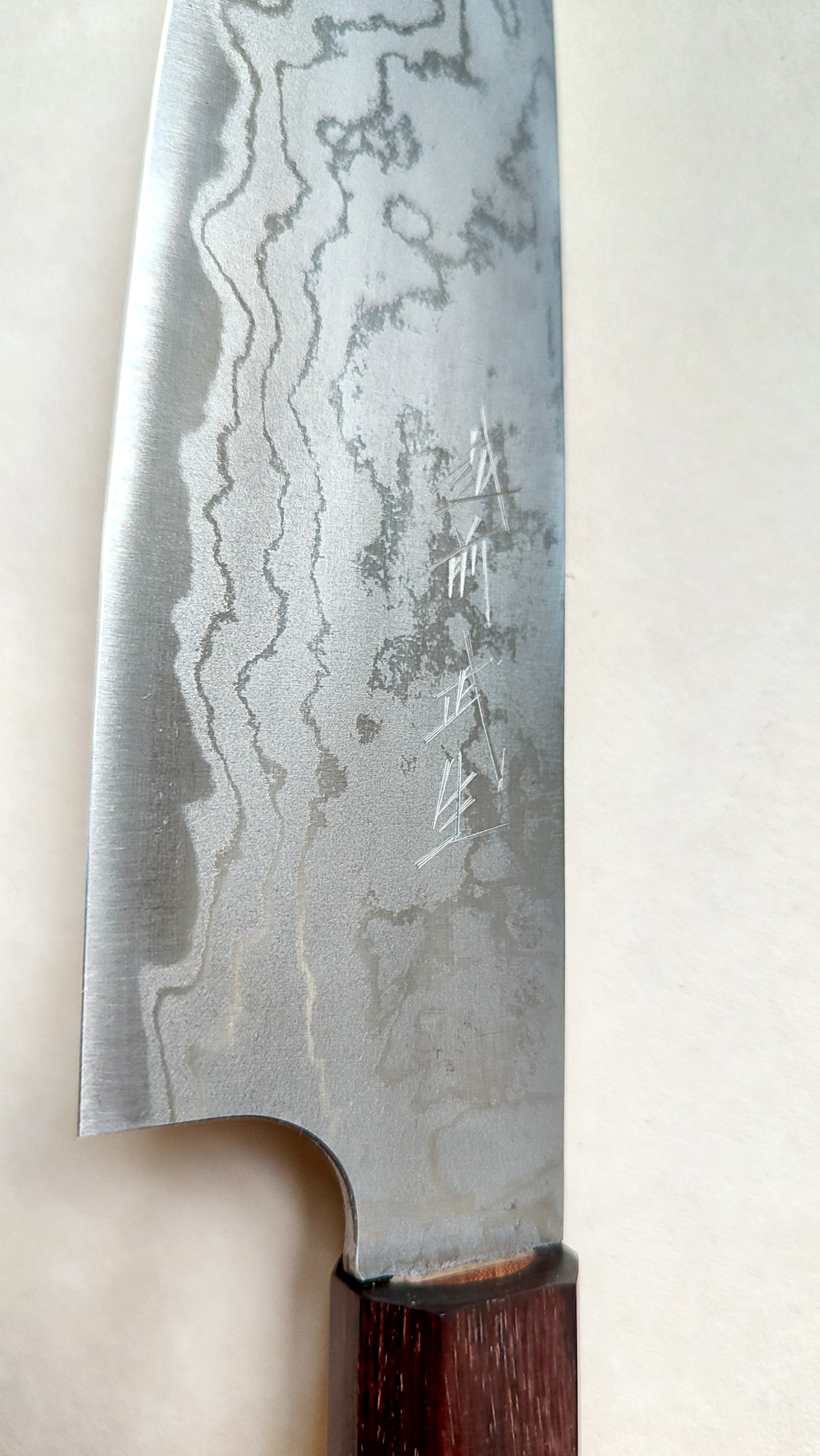 Magnifique couteau de cuisine japonais "Gyuto" 180mm White steel "Shiro kamo"
