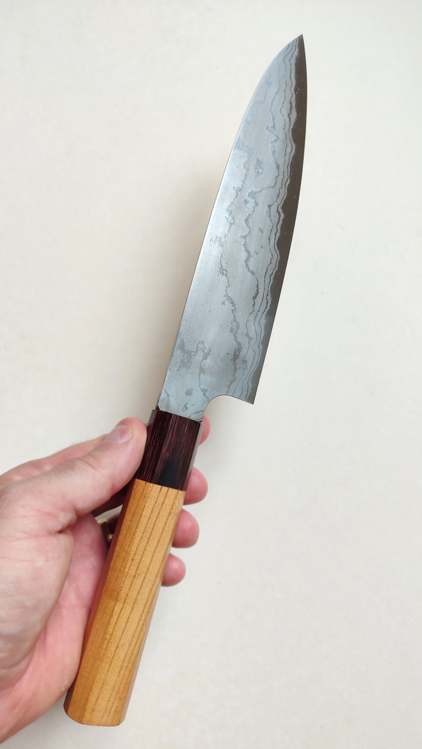 Magnifique couteau de cuisine japonais "Gyuto" 180mm White steel "Shiro kamo"