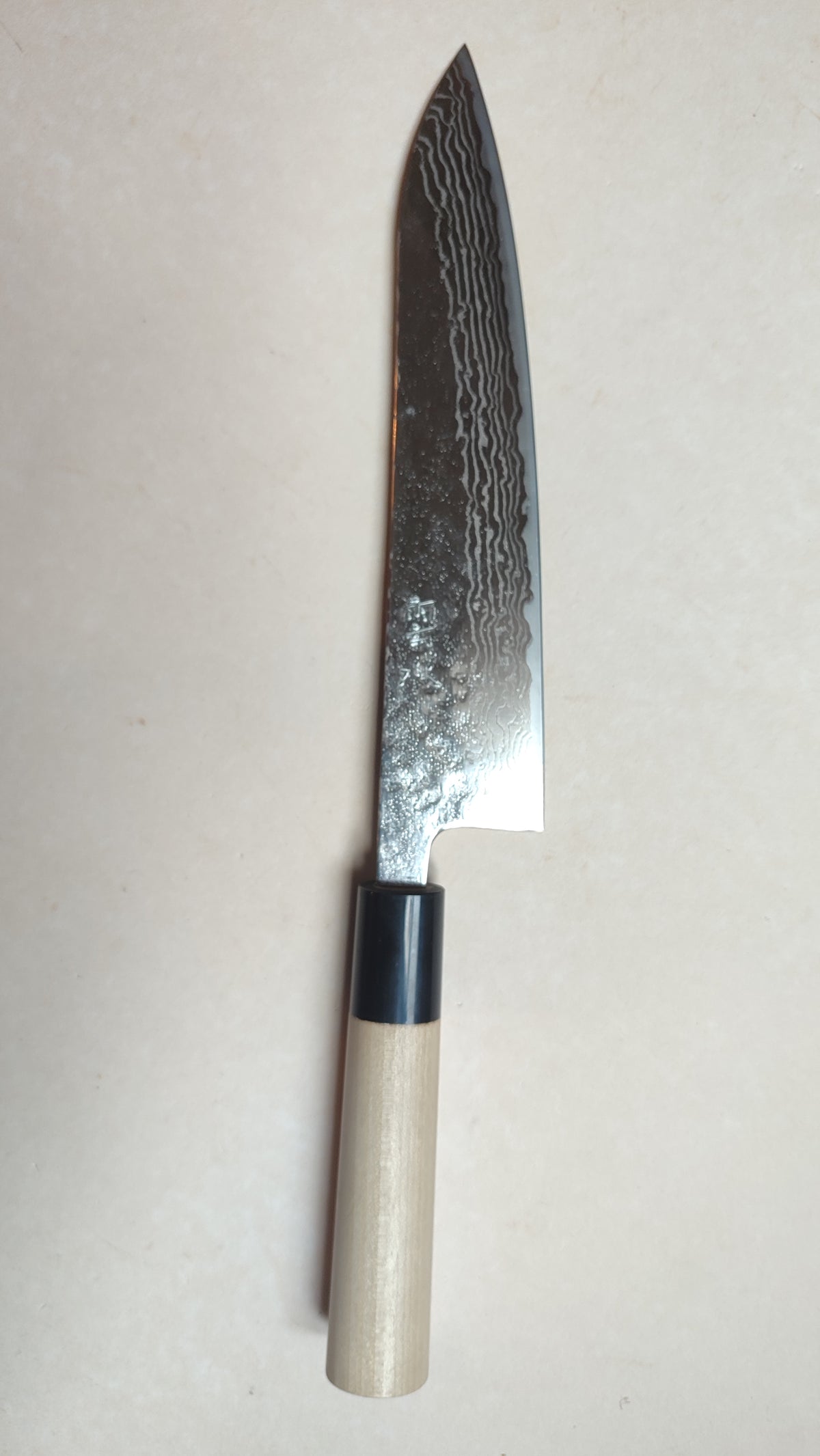 Magnifique couteau de cuisine japonais "Gyuto" 210mm 440C Steel "Maruyoshi"