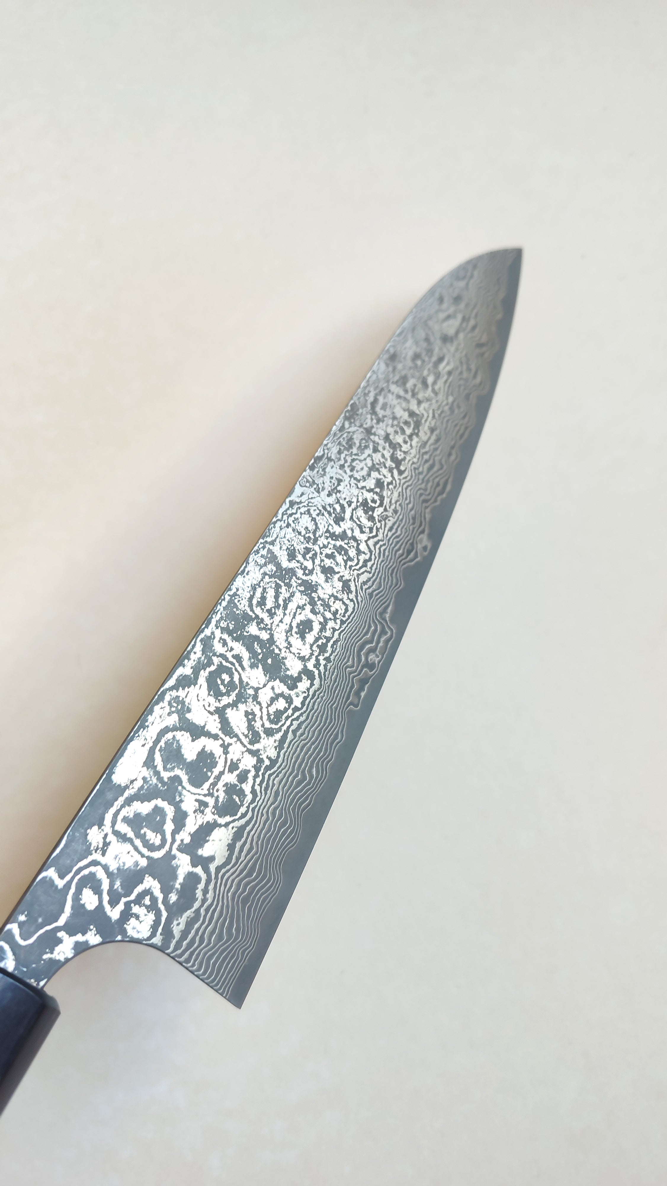 Magnifique couteau de cuisine japonais "Gyuto" 240mm Super Gold 2 Steel "Anryu"