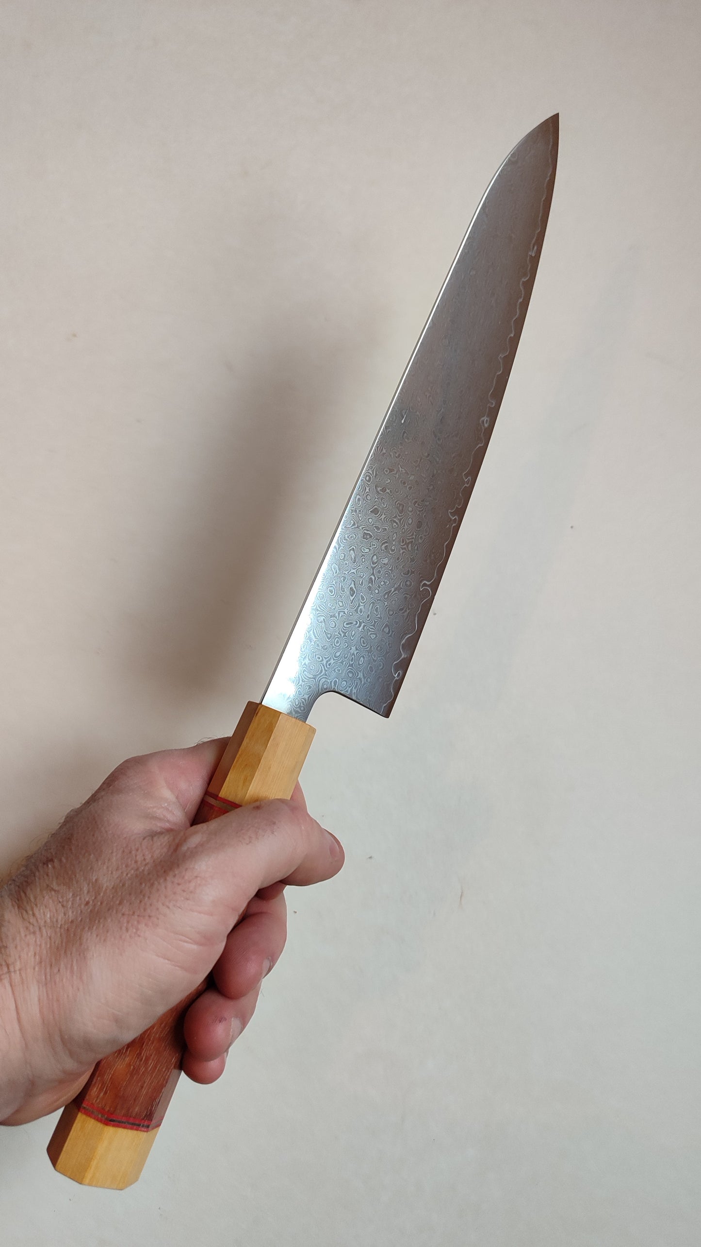 Magnifique couteau de cuisine japonais "Gyuto" 240mm VG10