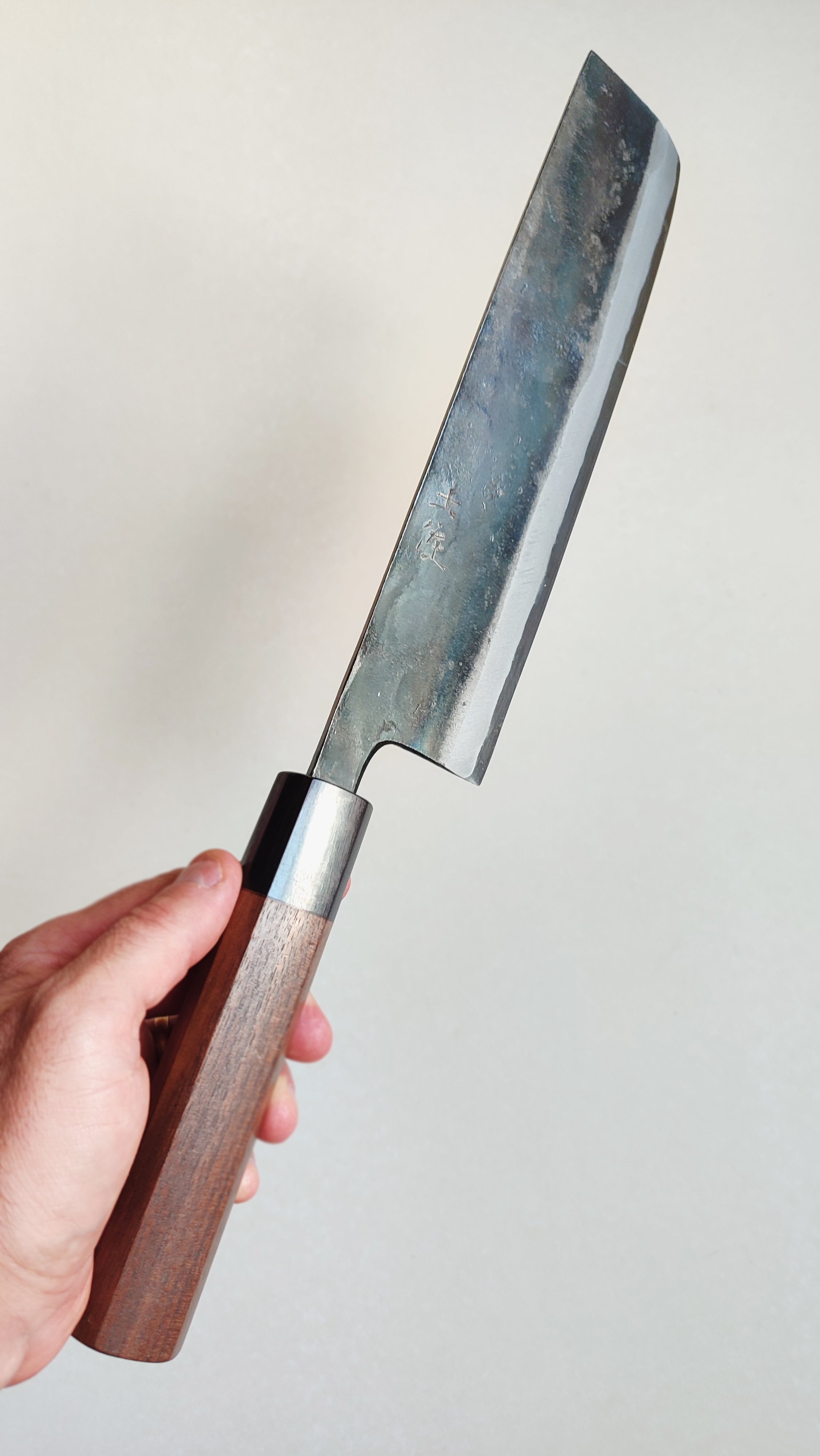 Long couteau de cuisine japonais "Nakiri" 240mm White Steel "Kurouchi"