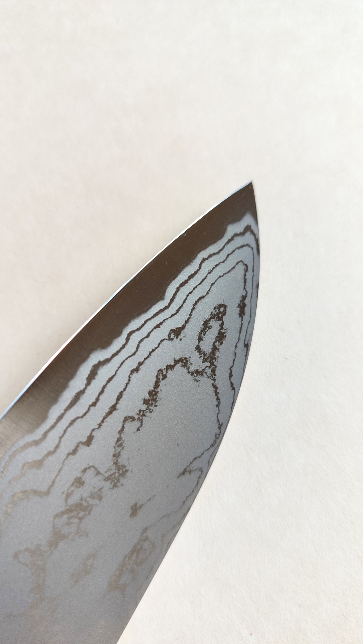 Magnifique couteau de cuisine japonais "Santoku" 165mm Damas "Shiro kamo"