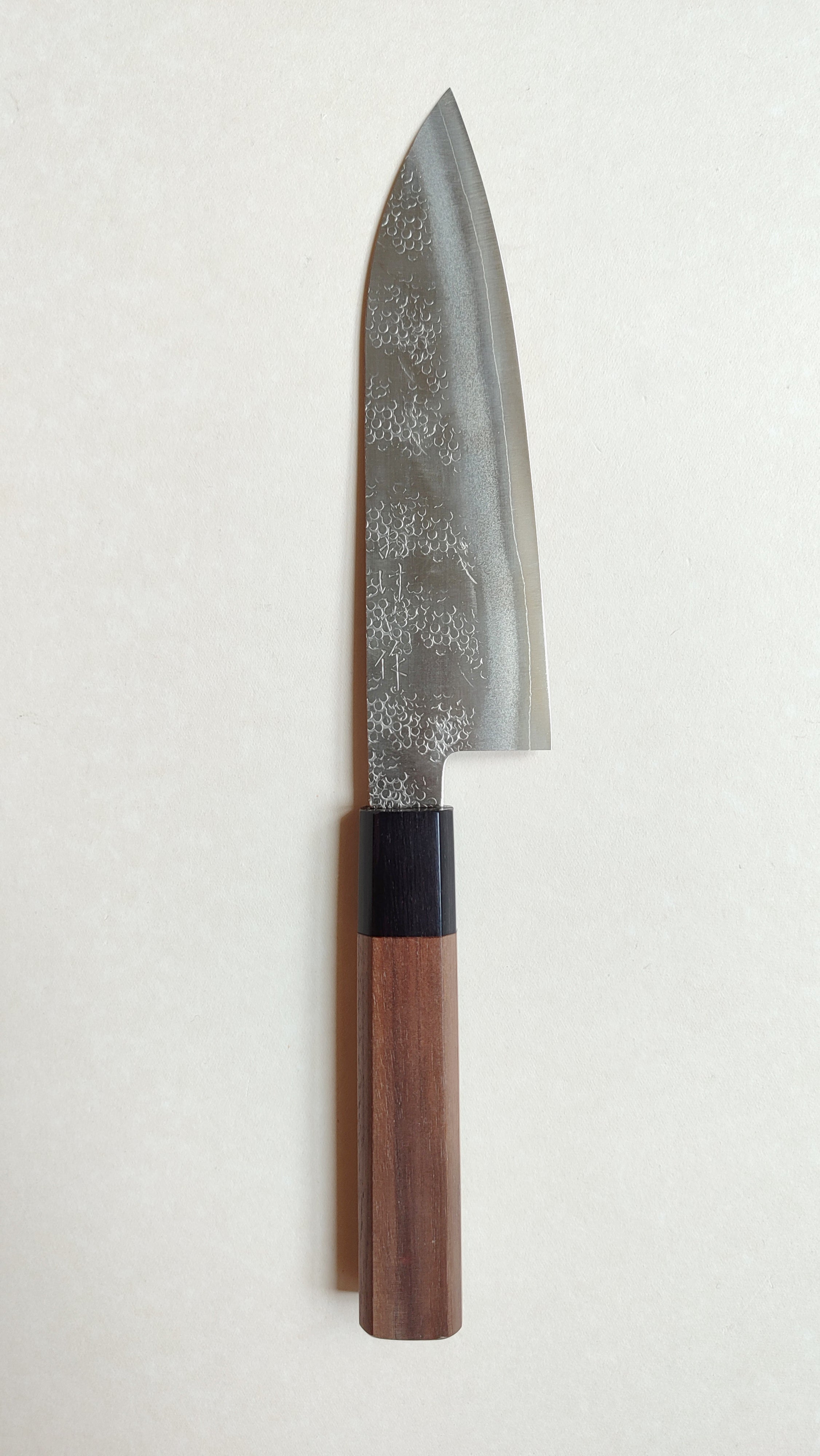 Magnifique couteau de cuisine japonais "Santoku" 165mm acier Ginsan "Okeya"