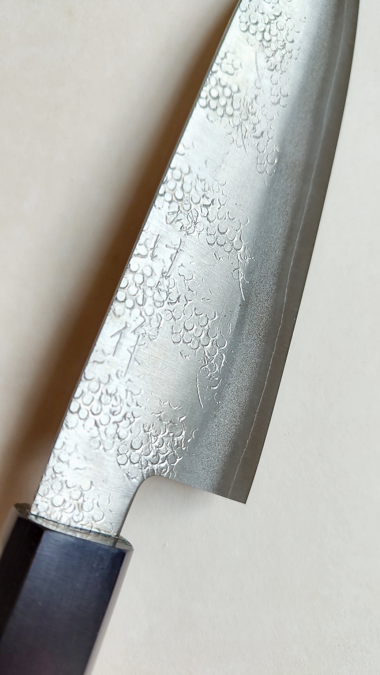 Magnifique couteau de cuisine japonais "Santoku" 165mm acier Ginsanl "Okeya"