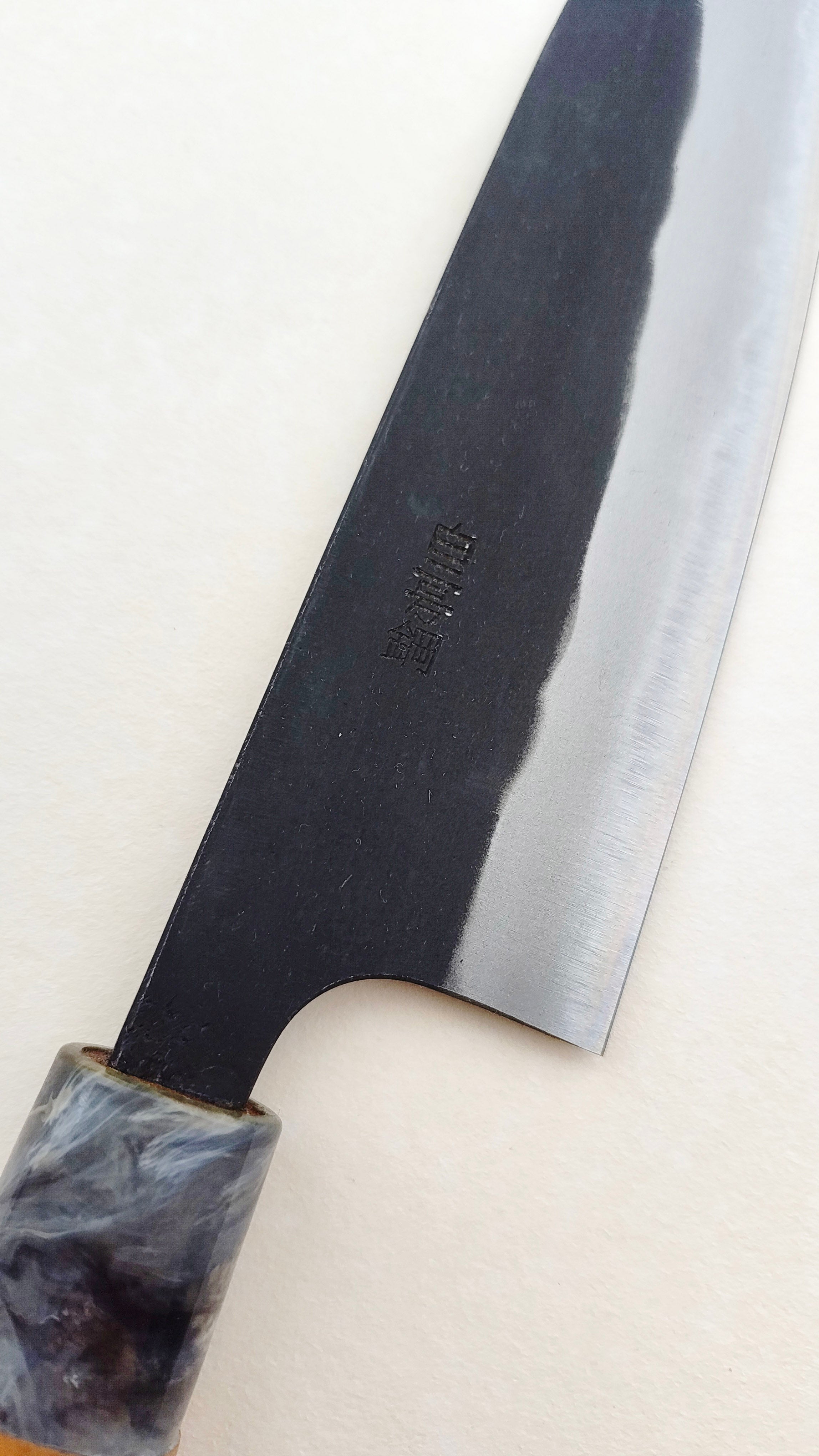 Couteau de cuisine japonais "Santoku" finition "Kurouchi" 165mm "Nao Yamamoto"