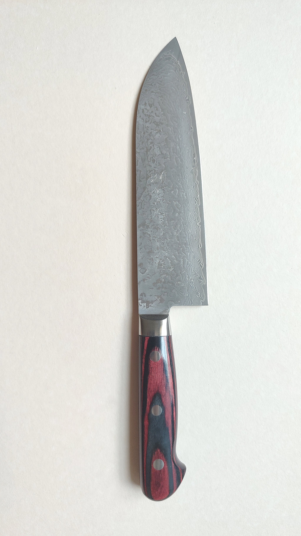Magnifique couteau de cuisine japonais "Santoku" 180mm Damas "Kintaro"