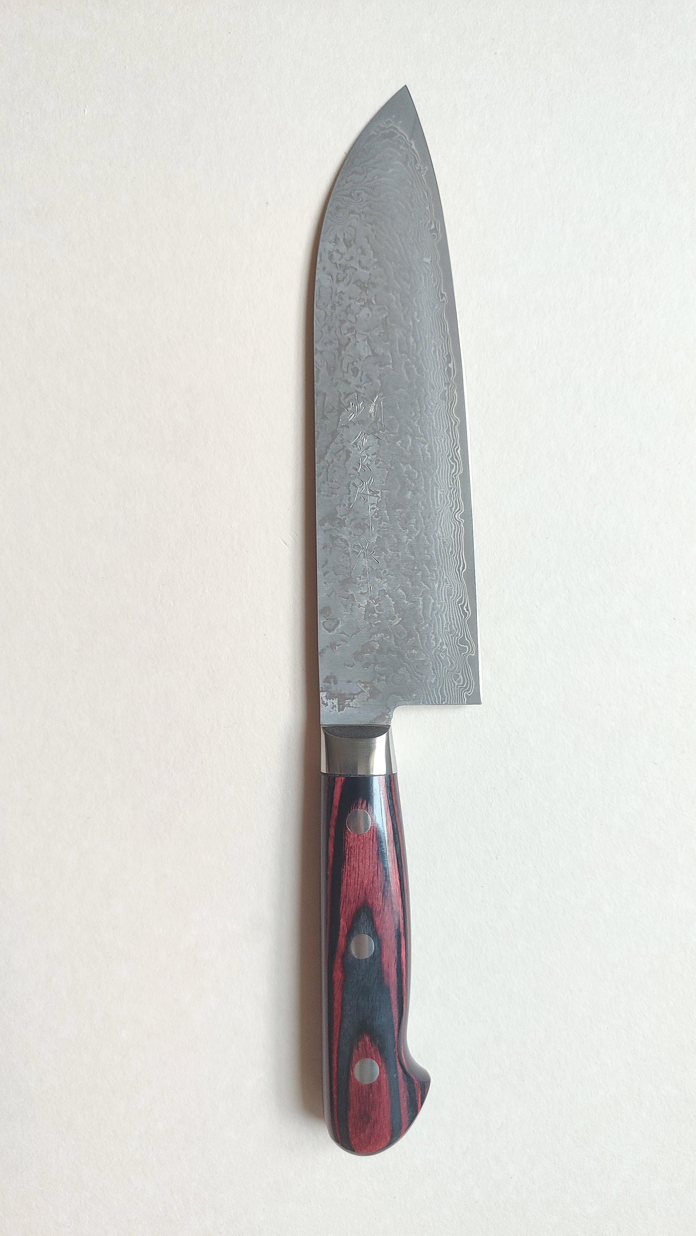 Magnifique couteau de cuisine japonais "Santoku" 180mm Damas "Kintaro"