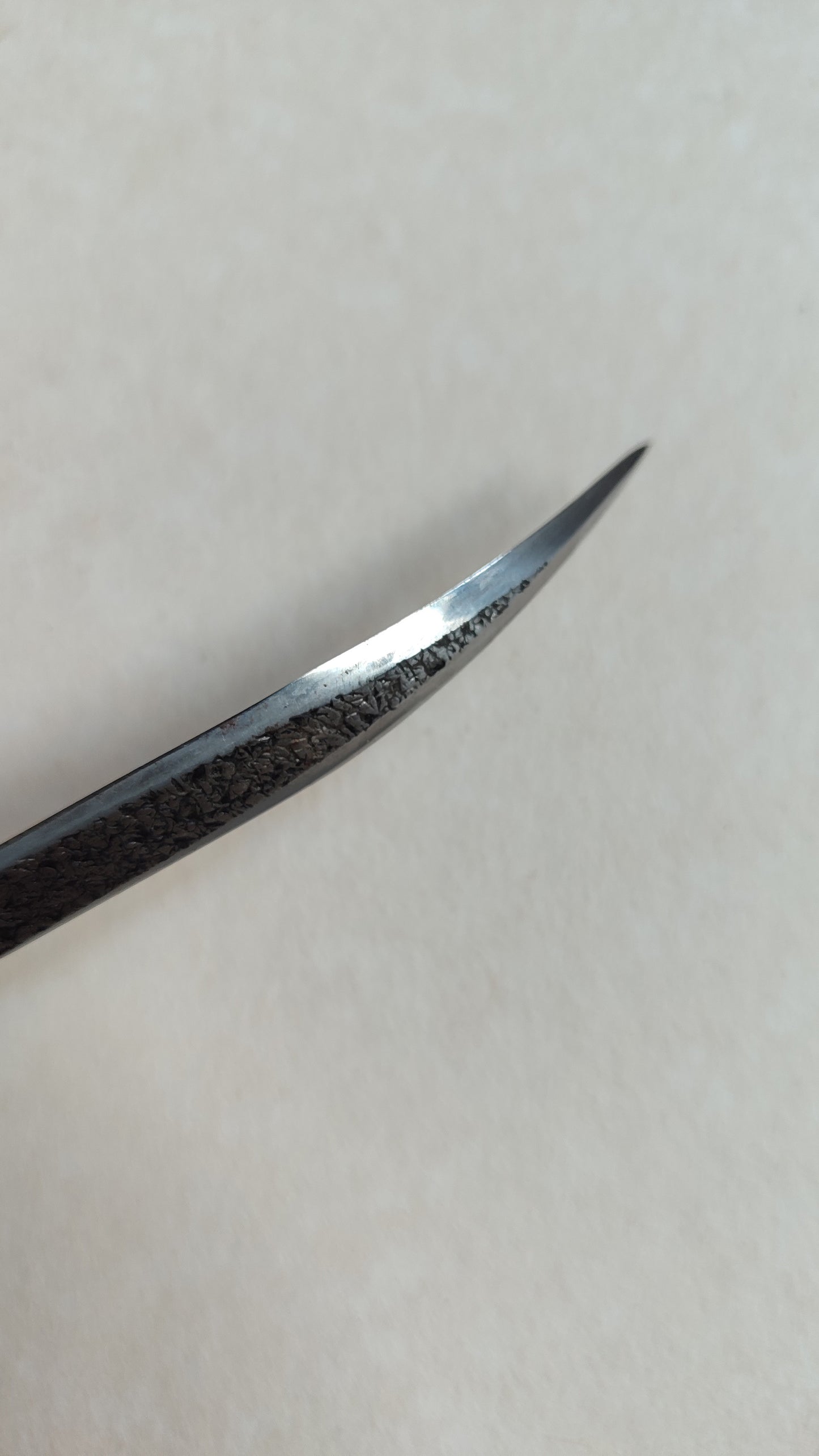 Fin couteau courbe de sculpteur japonais "Namazori Kogatana" 9,5mm