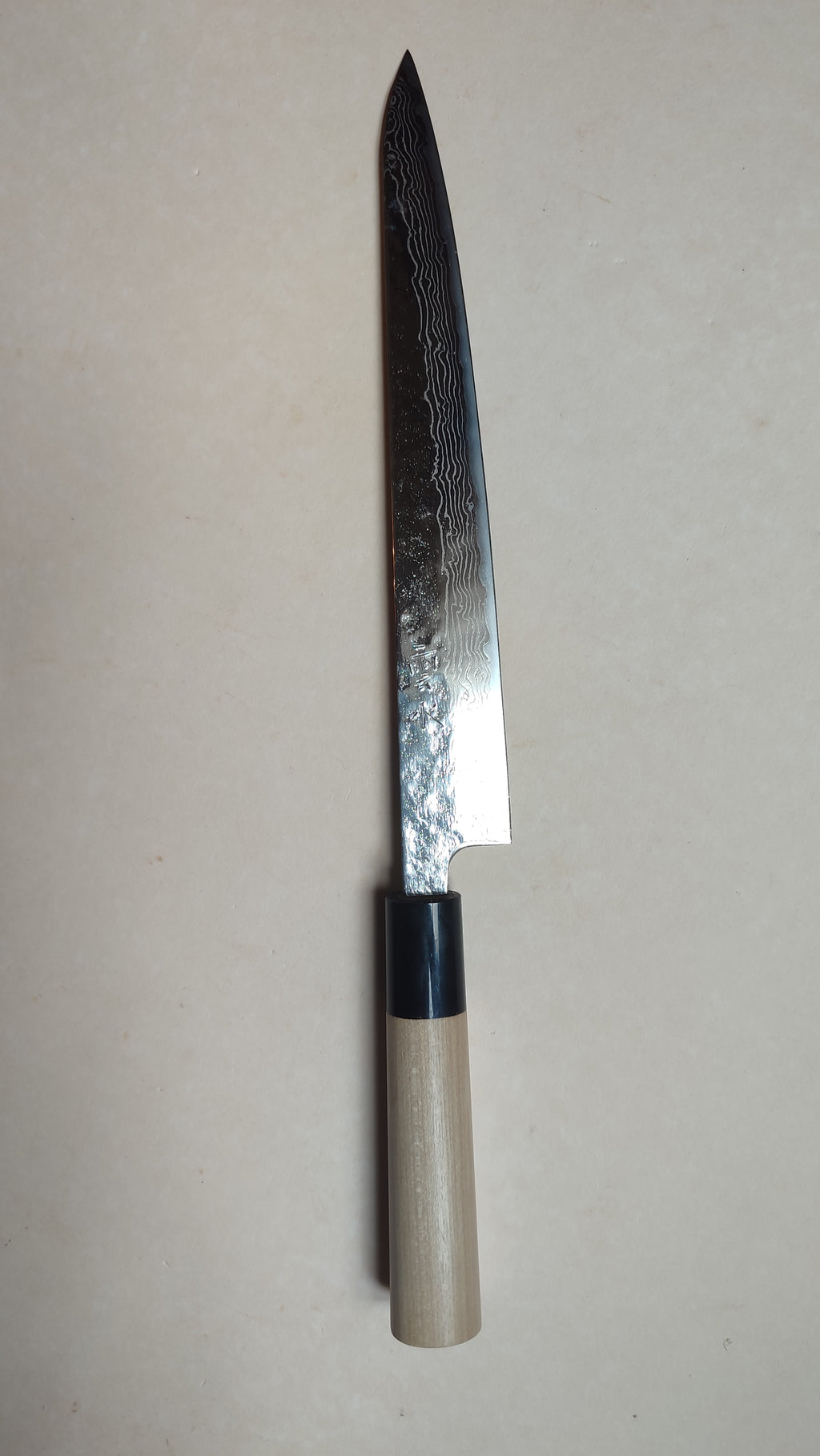 Magnifique couteau de cuisine japonais "Sujihiki" 240mm 410C Steel "Maruyoshi"