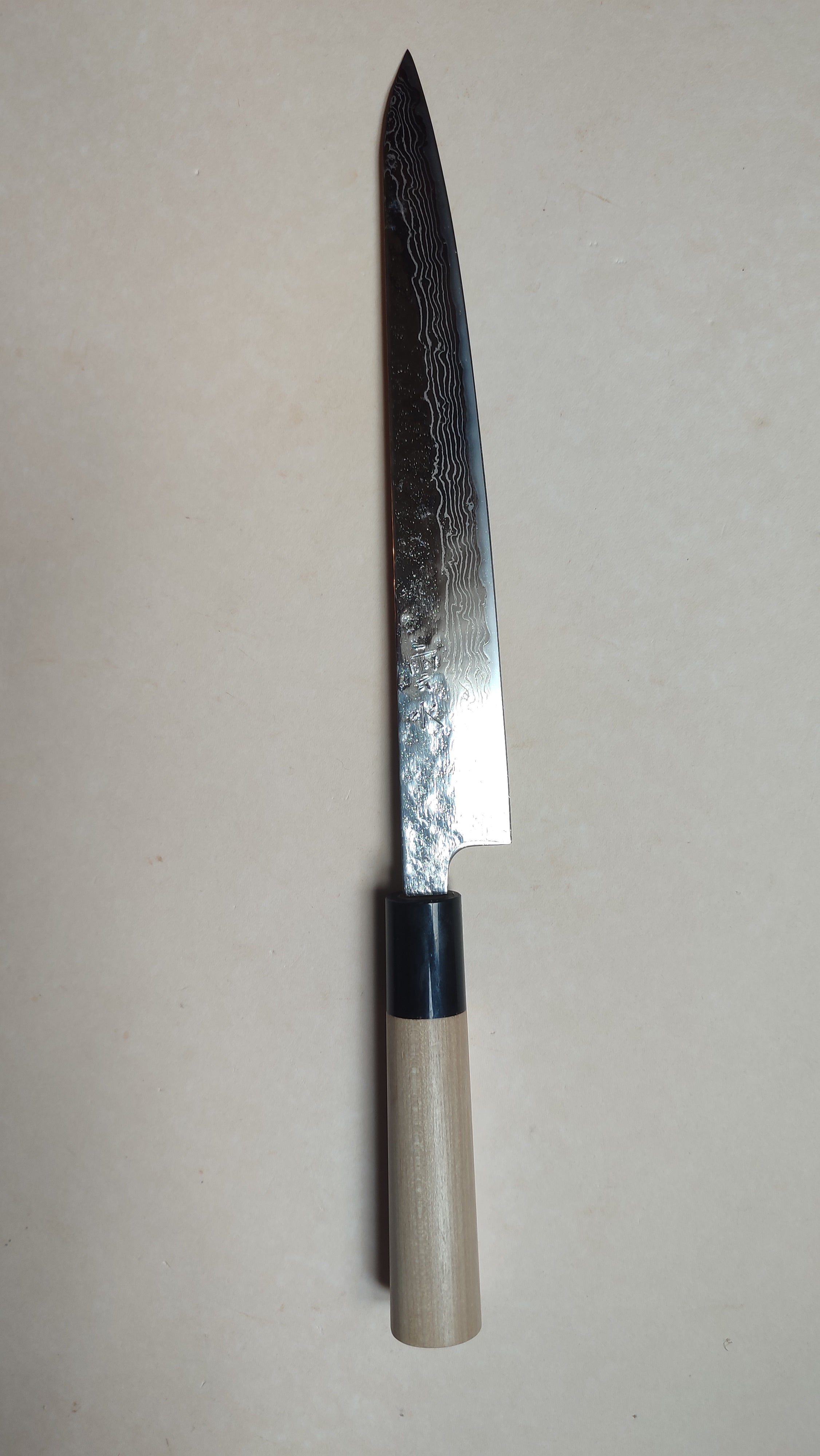 Magnifique couteau de cuisine japonais "Sujihiki" 240mm 410C Steel "Maruyoshi"