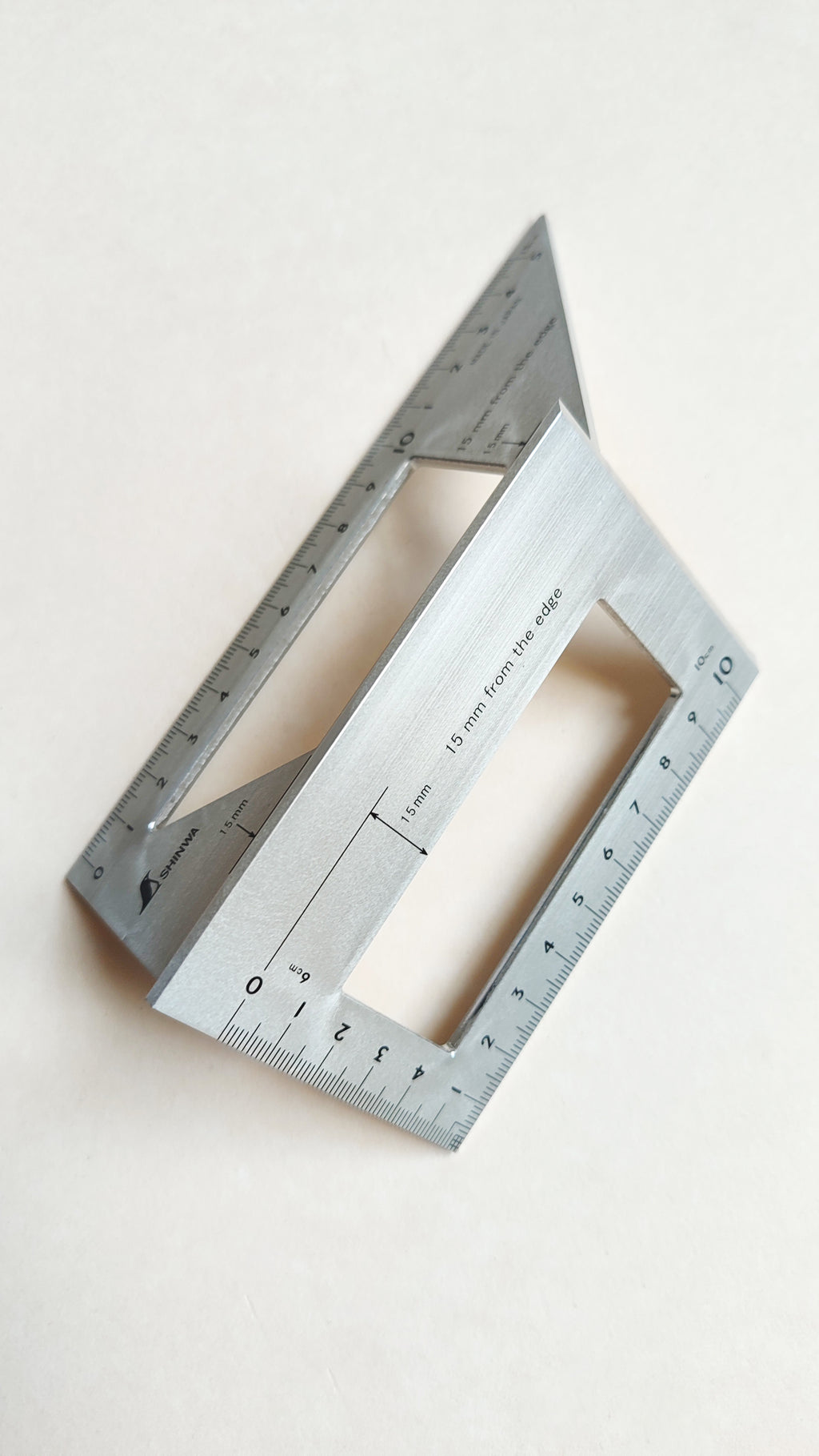 Équerre 3D japonaise 60mm "Shinwa" 45°