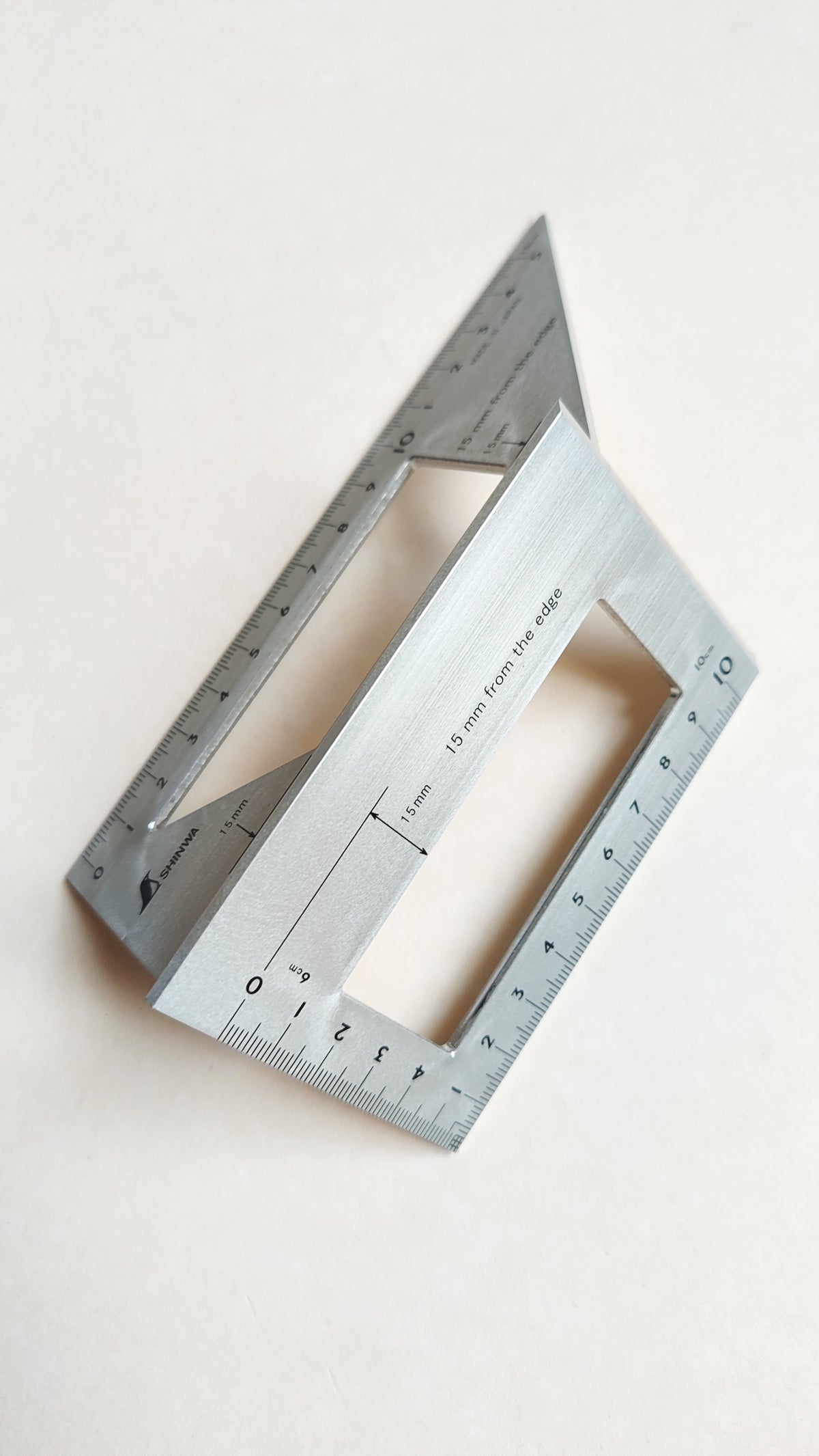 Équerre 3D japonaise 60mm "Shinwa" 45°
