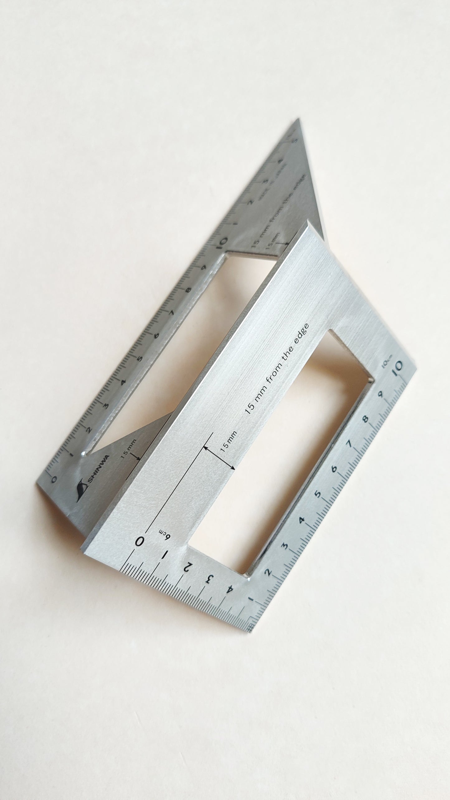 Équerre 3D japonaise 60mm "Shinwa" Onglet 45°