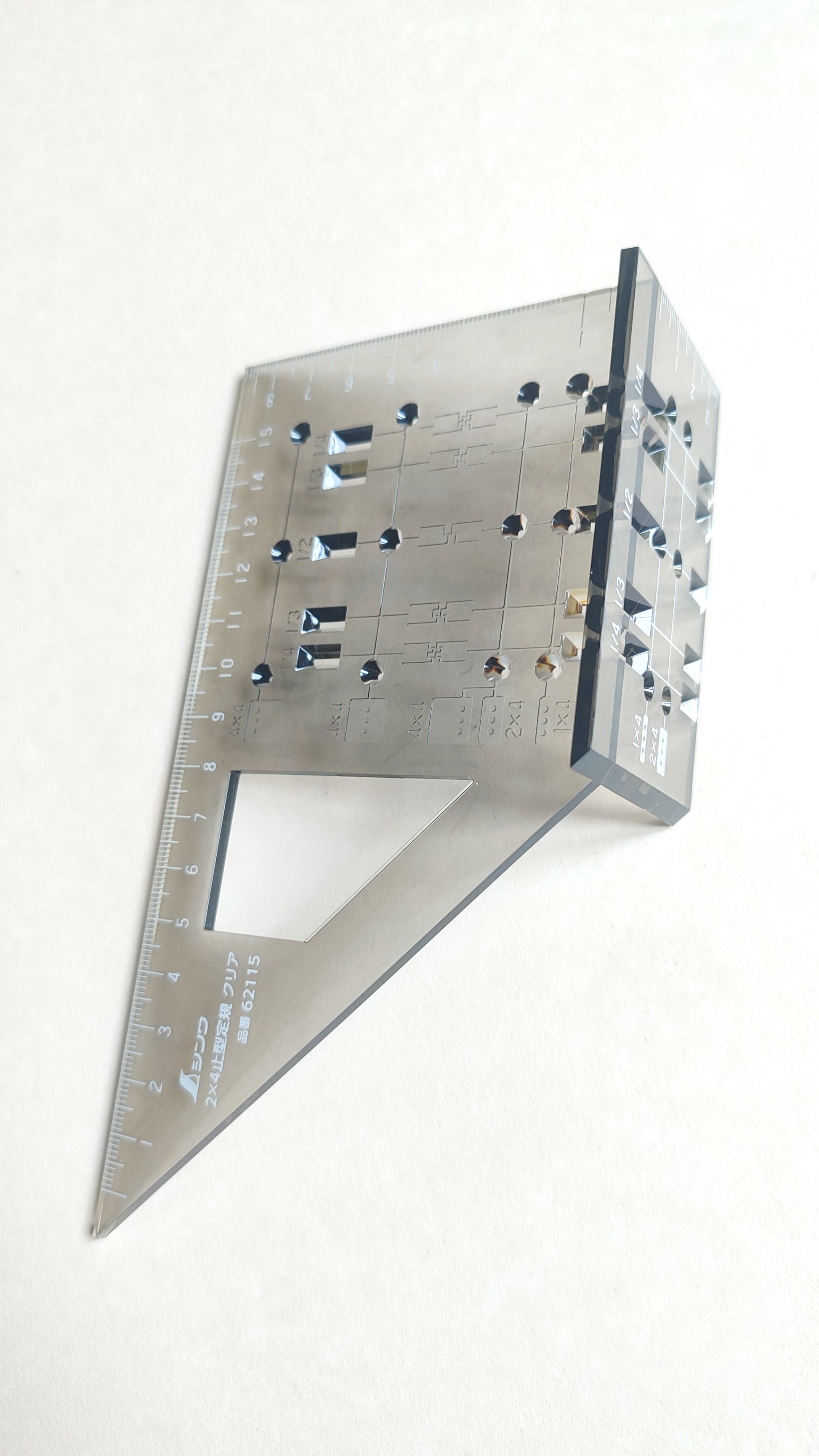 Équerre 3D japonaise transparente