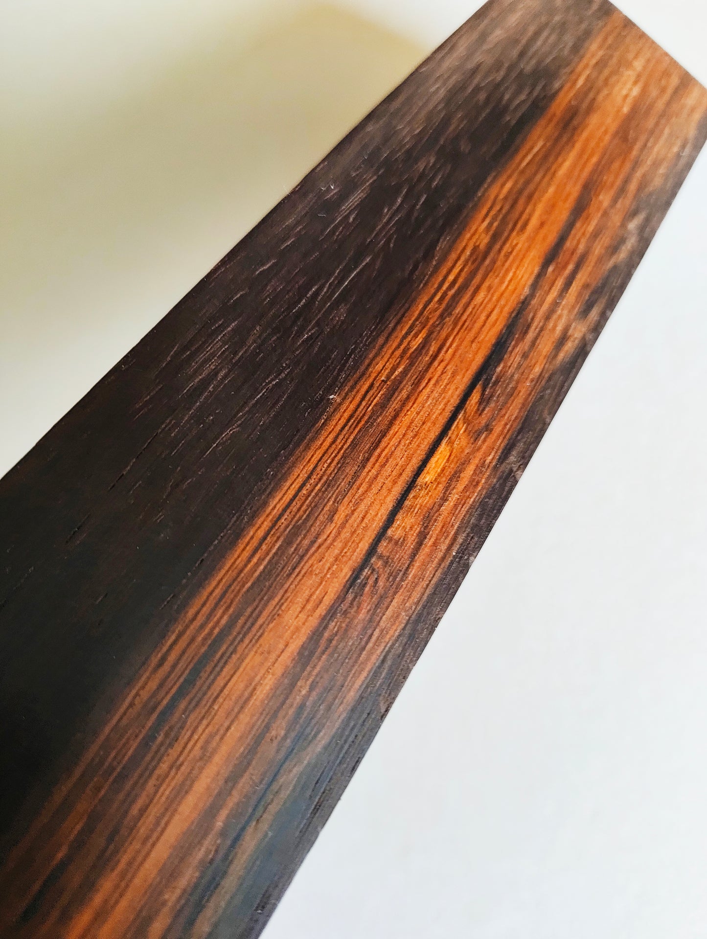 Morceau de bois exotique-Carrelet d'ébène vert 650gr 58 X 39 X 305mm