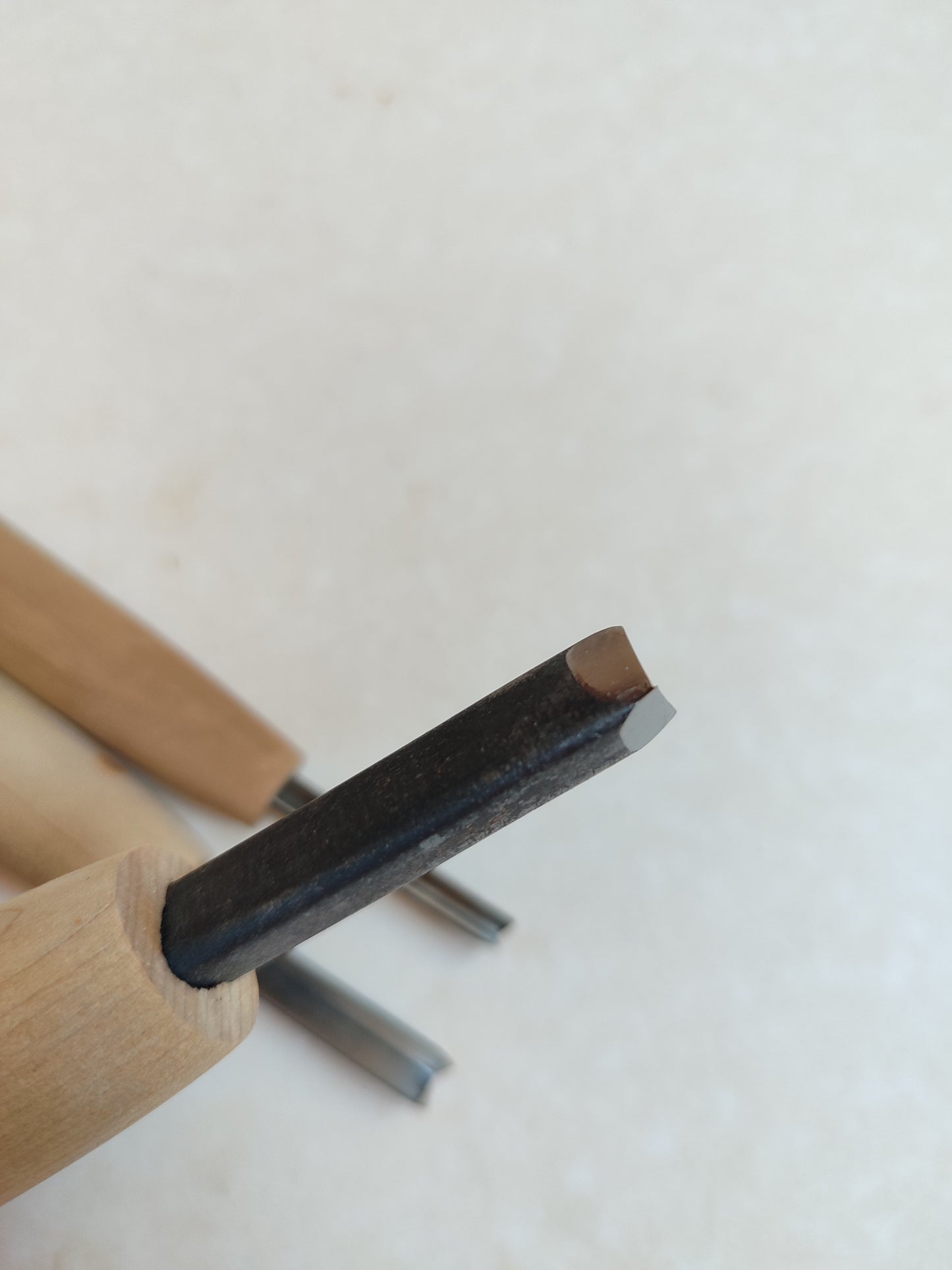 Trio de gouges japonaises en V de gravure sur bois "Chokokuto"