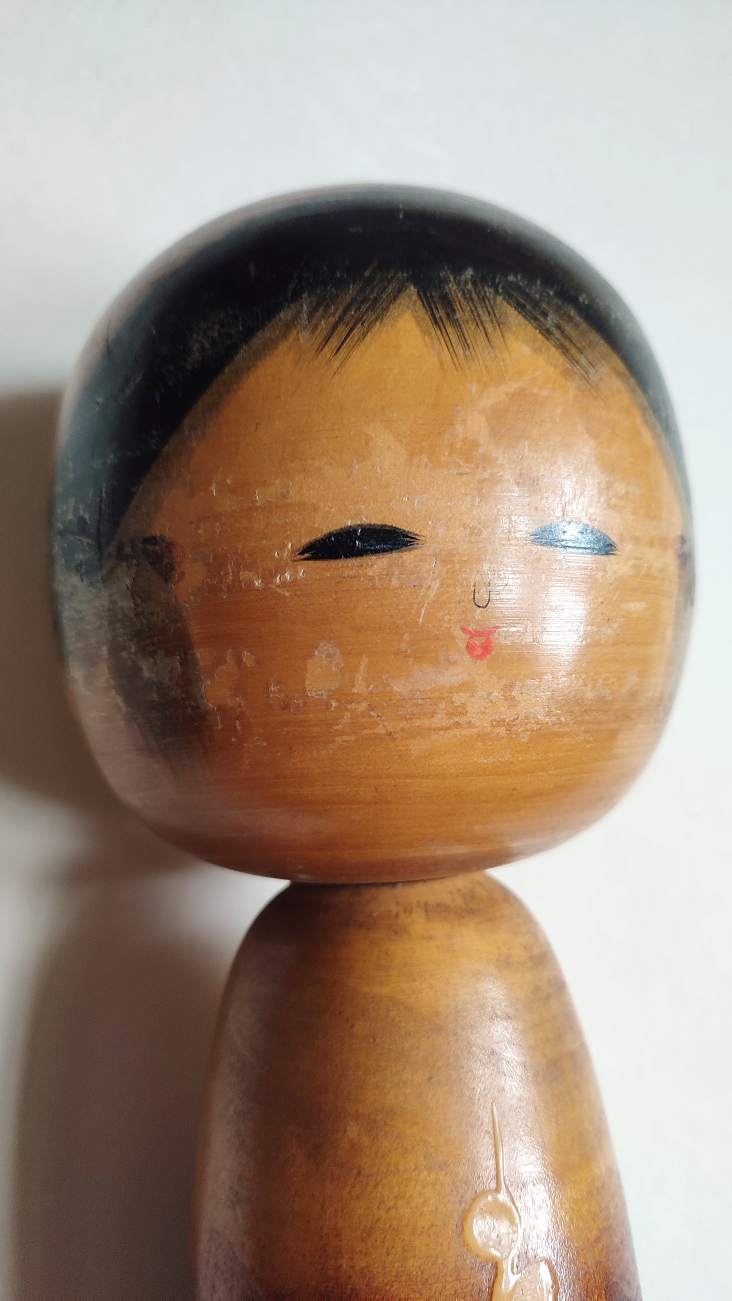Trés grande poupée japonaise en bois "Kokechi" 435mm "Komura Sato"