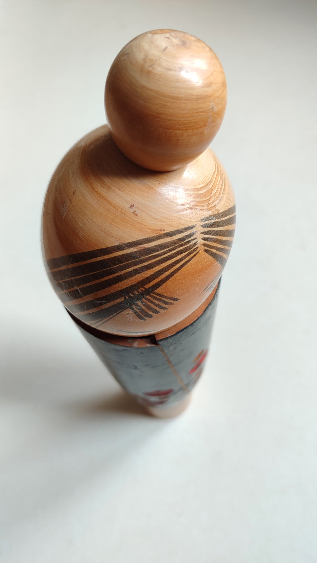 Grande poupée japonaise en bois "Kokechi" 330mm "Sato Suigai"