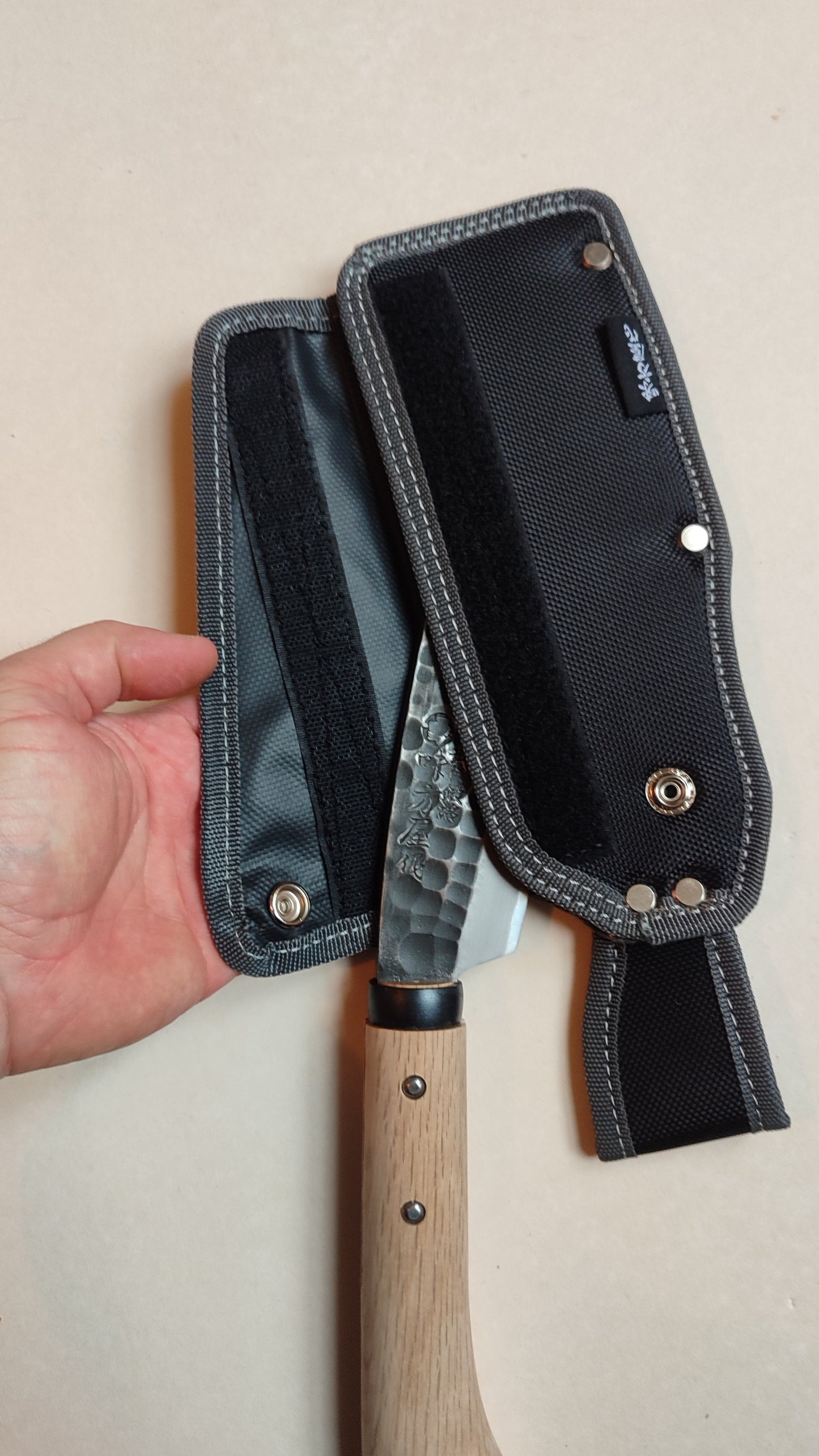 Hachette japonaise "Nata" 165mm "Ajikataya" double biseaux