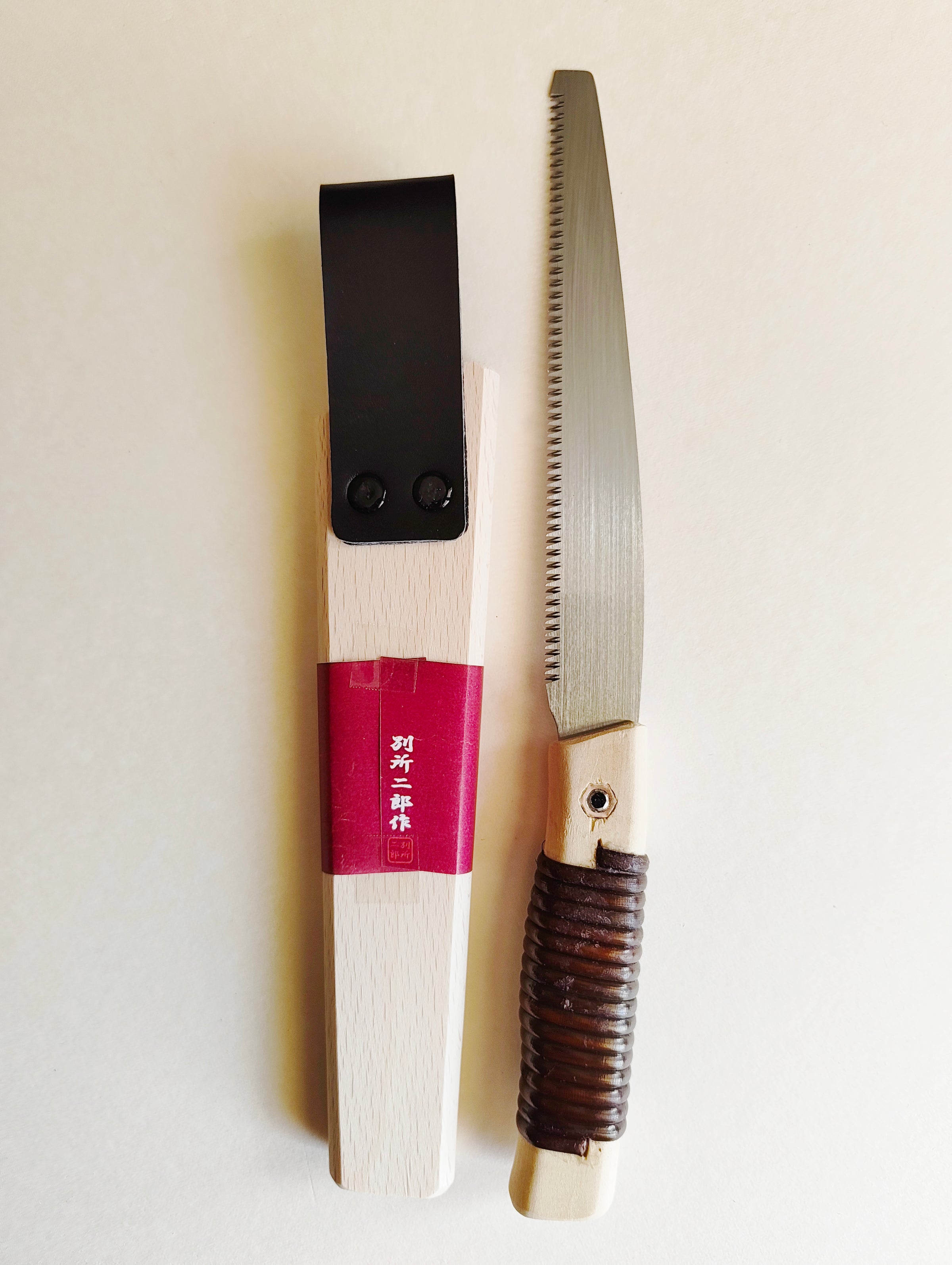 Petite scie japonaise de jardinage "Kataba" 150mm "Hishika"