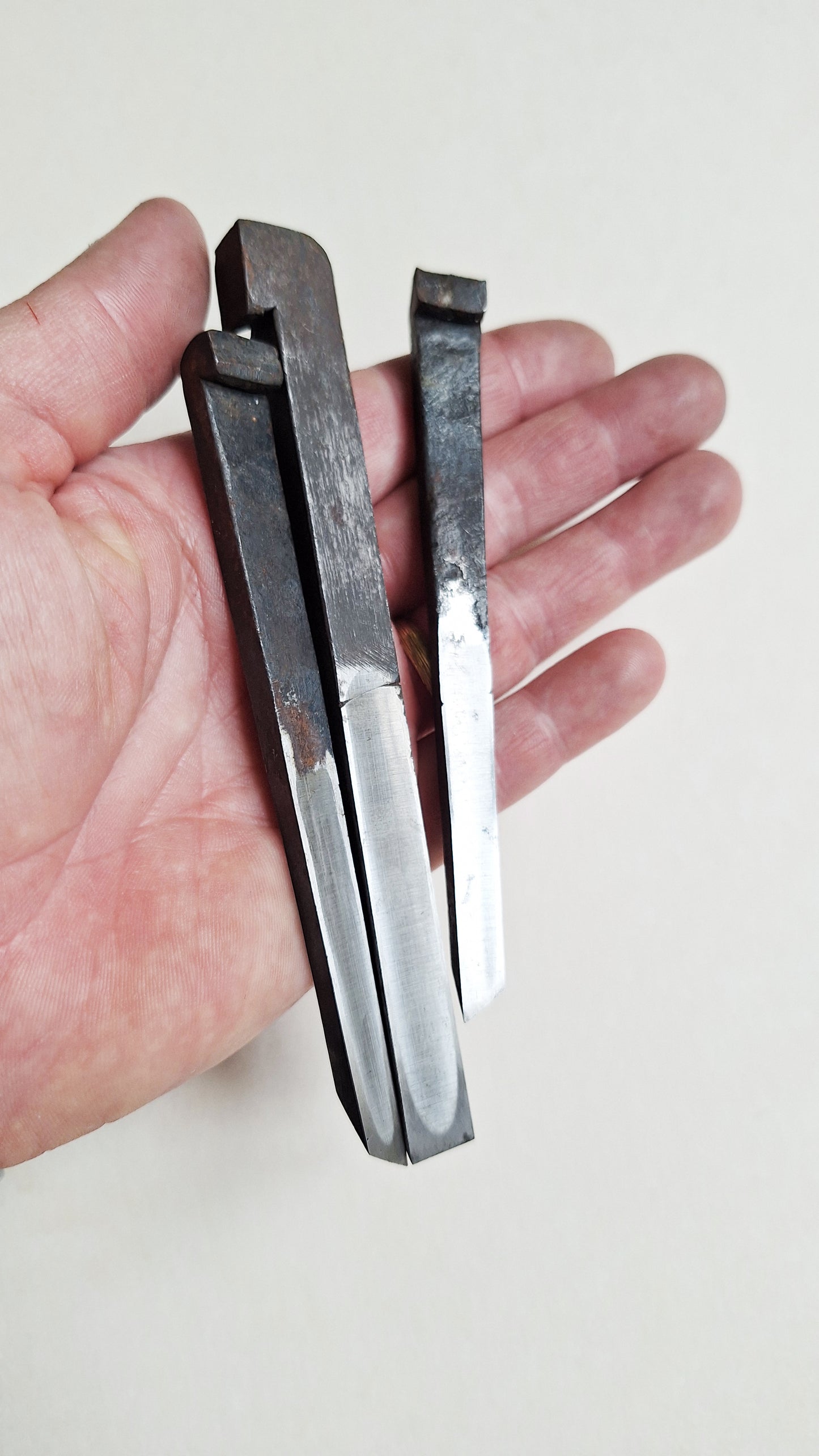 Lames de rechange pour rabot bouvet japonais "Kikaï shakuri kanna" 12mm