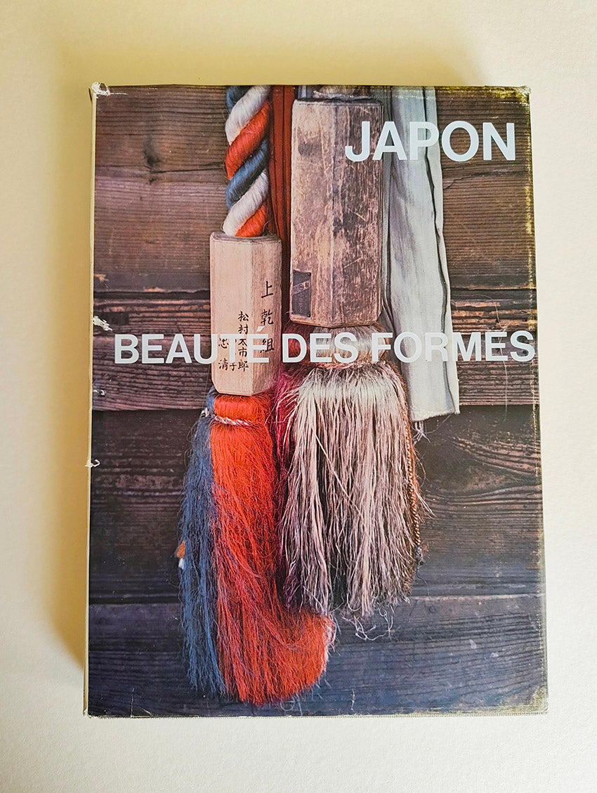 Livre "Japon beauté des formes" (Pierre - Métal - Fibres - Bambou) par Donald Richie
