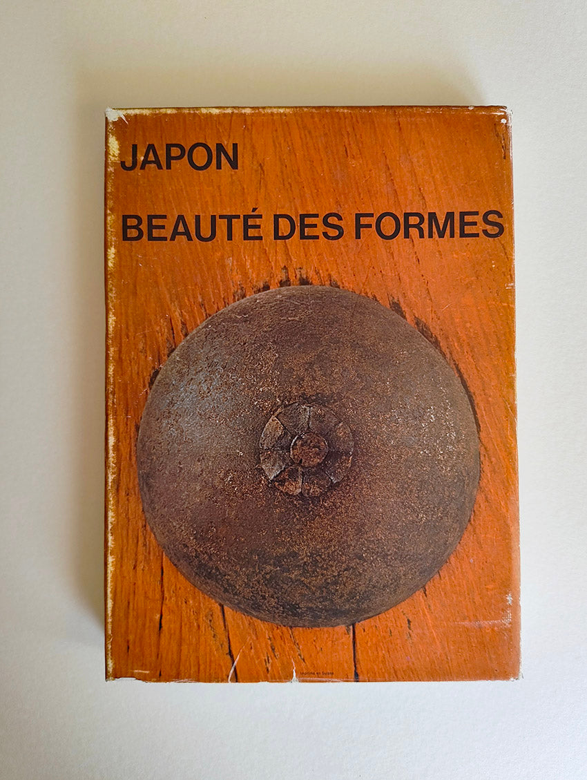 Livre "Japon beauté des formes" (Pierre - Métal - Fibres - Bambou) par Donald Richie