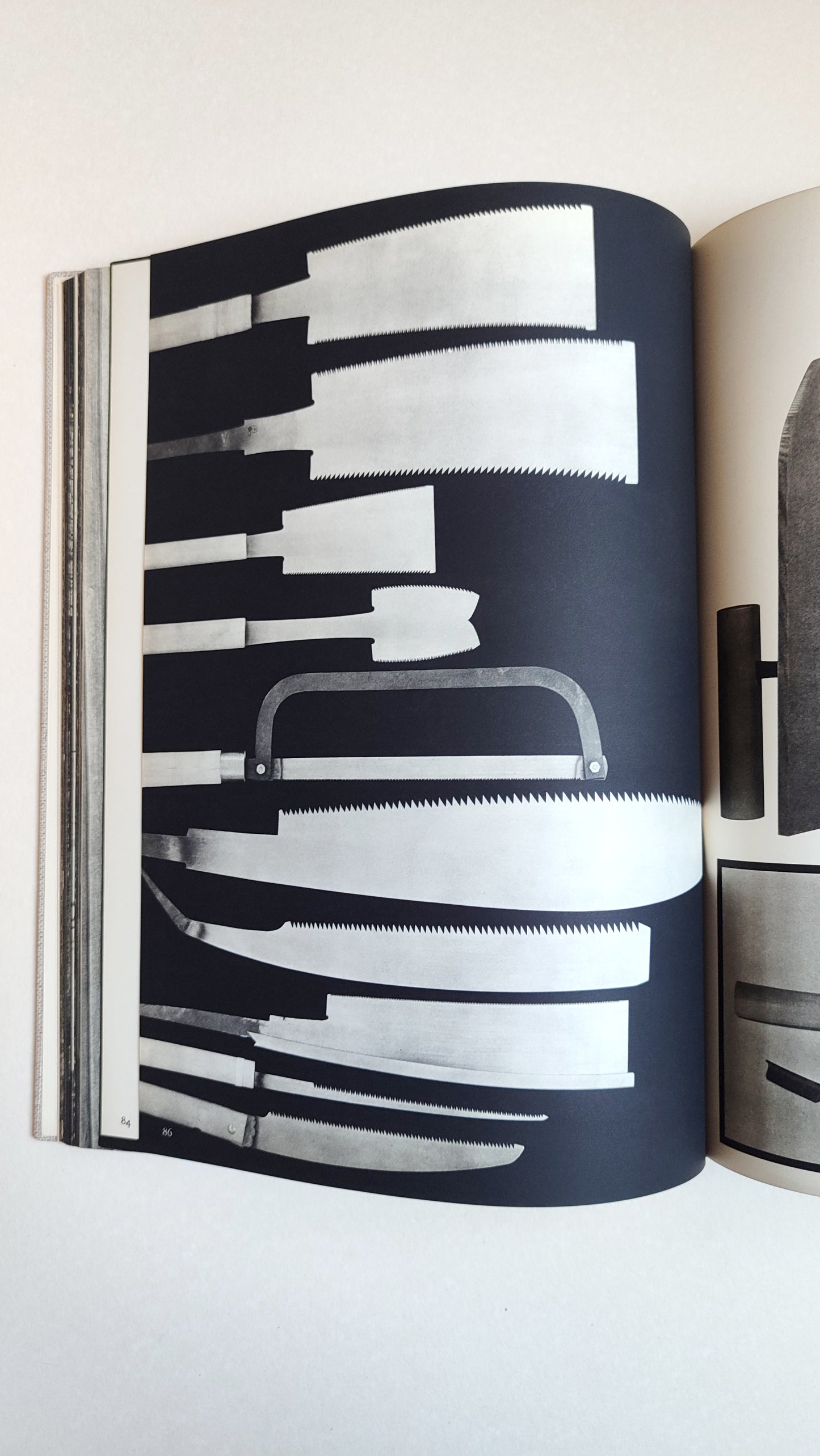 Livre "Japon beauté des formes" (Pierre - Métal - Fibres - Bambou) par Donald Richie