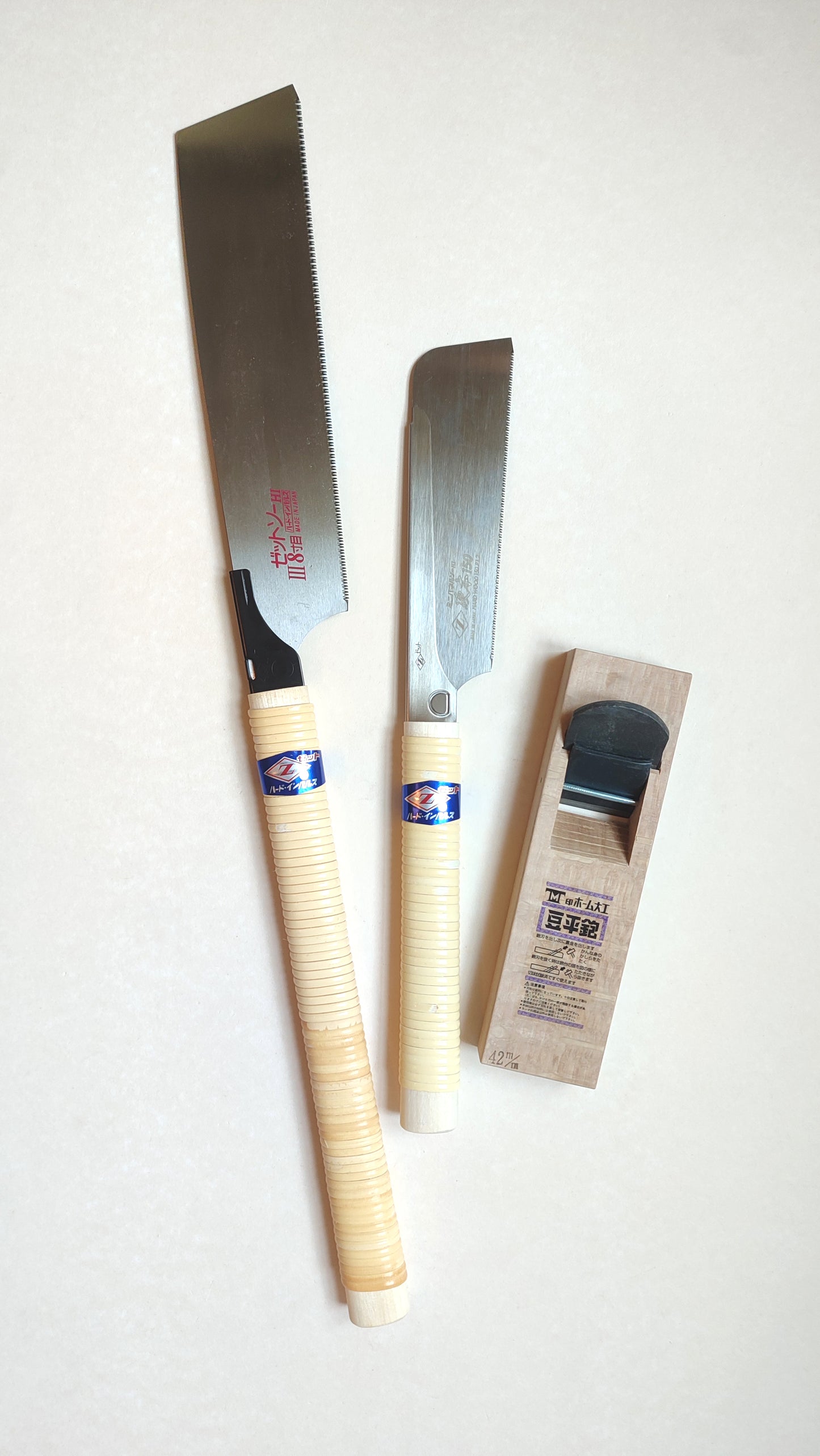 Set du menuisier japonais "Sashimono": Scie Kataba + Dozuki + Hira kanna