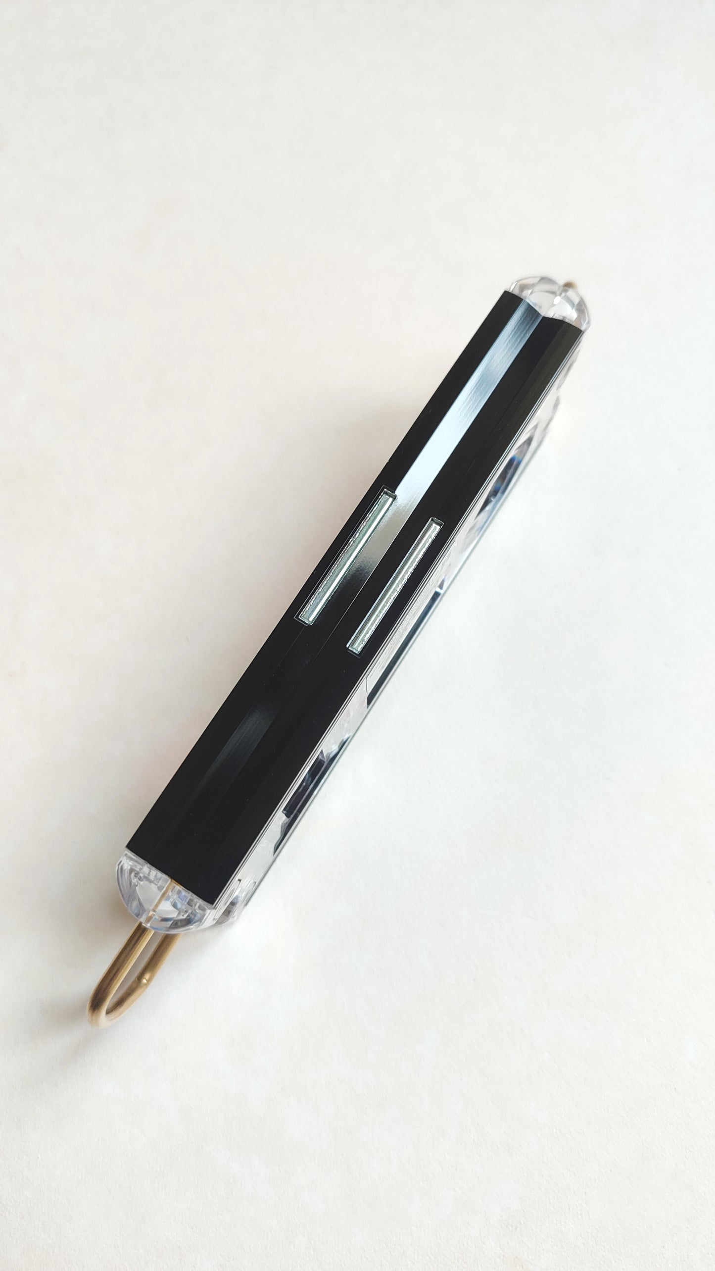 Niveau à bulle magnétique "Ebisu" Pink/Black