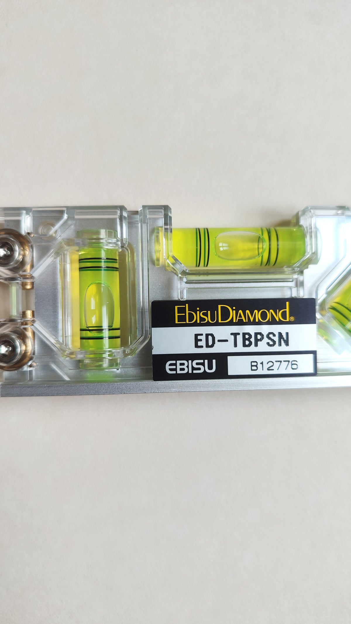 Niveau à bulle crystal magnétique "Ebisu"