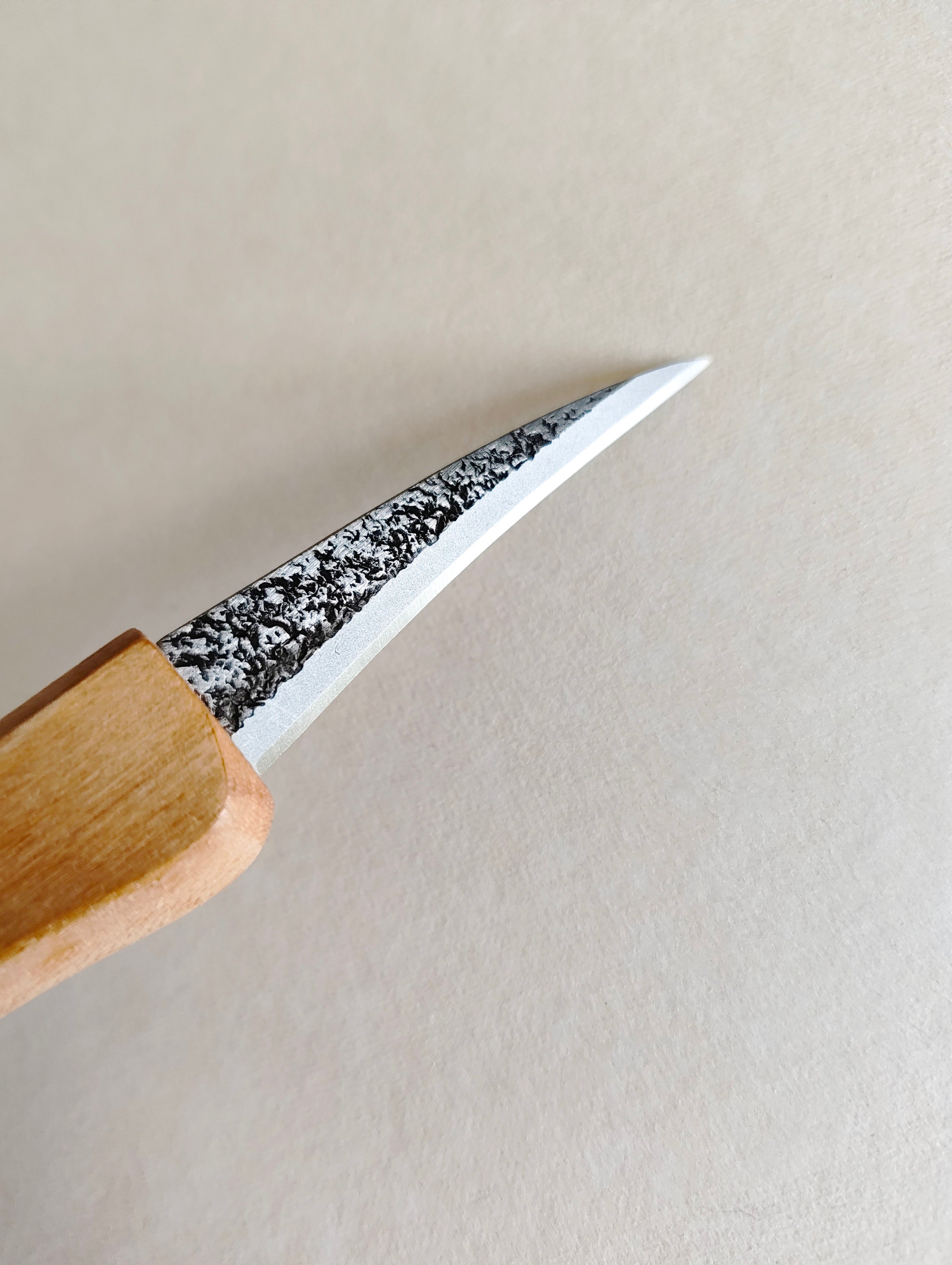 Couteau de sculpteur japonais "Mikazuki" 60mm "Mikihisa"