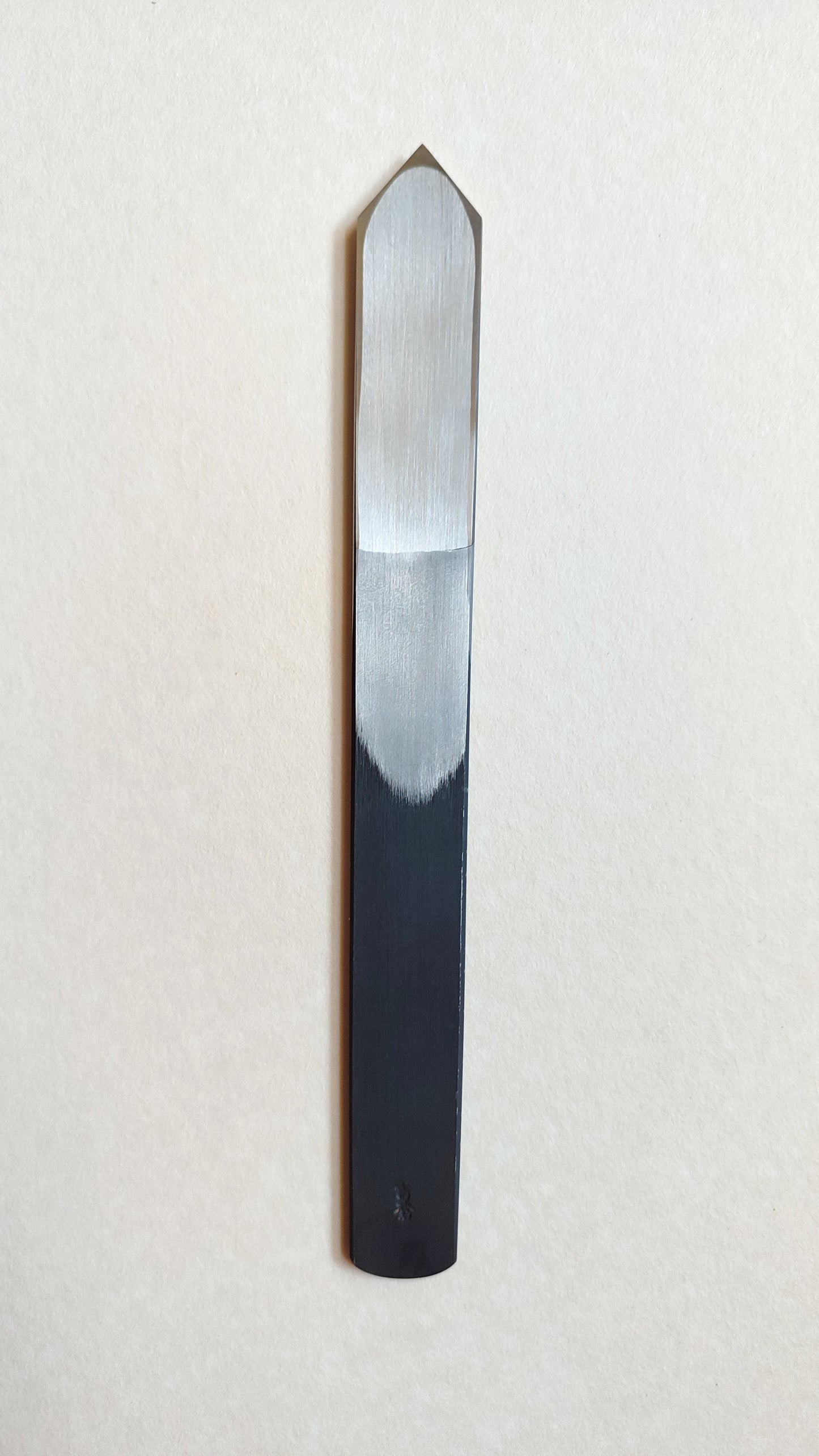 Couteau à tracer japonais "Kensaki" forgé par Yoshihide Sakamitsu 24mm "Tsuchime"