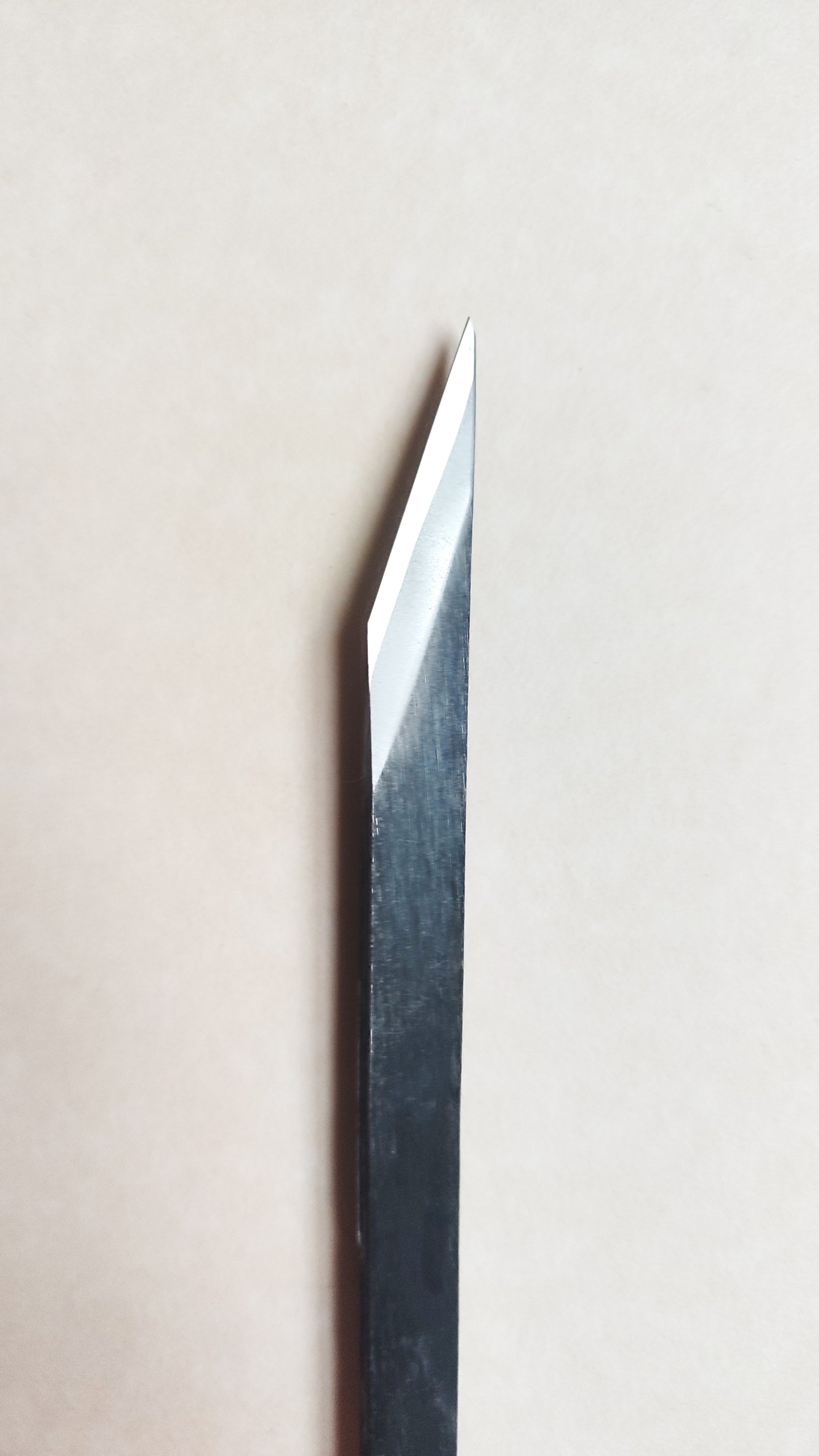 Couteau japonais "kiridashi" double biseau 12mm "Mikihisa"