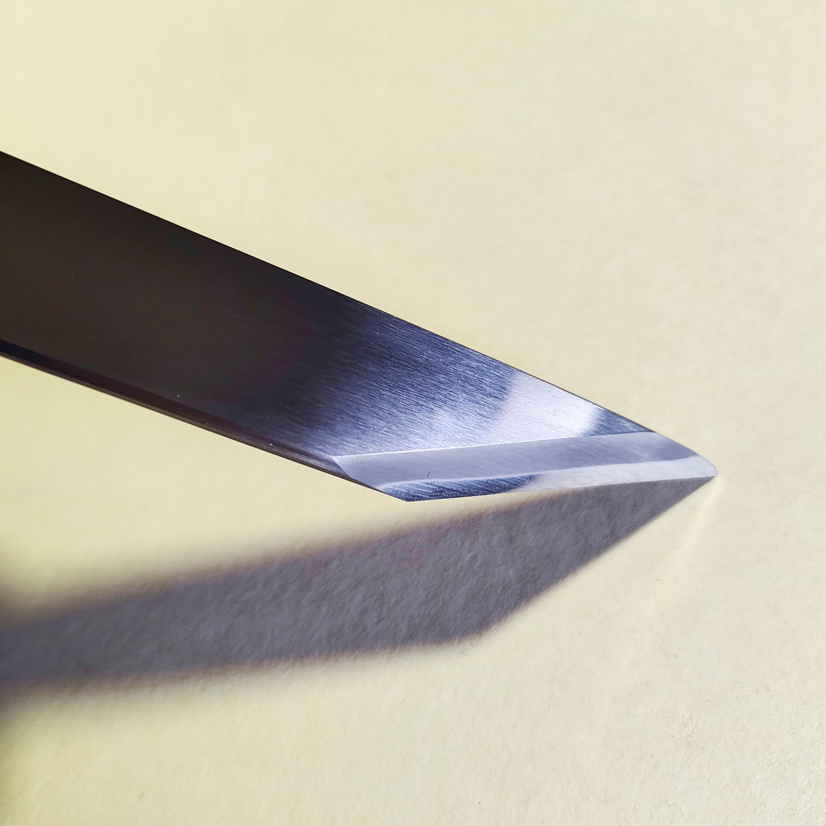 Couteau japonais Kiridashi Yoshihide Sakamitsu poli