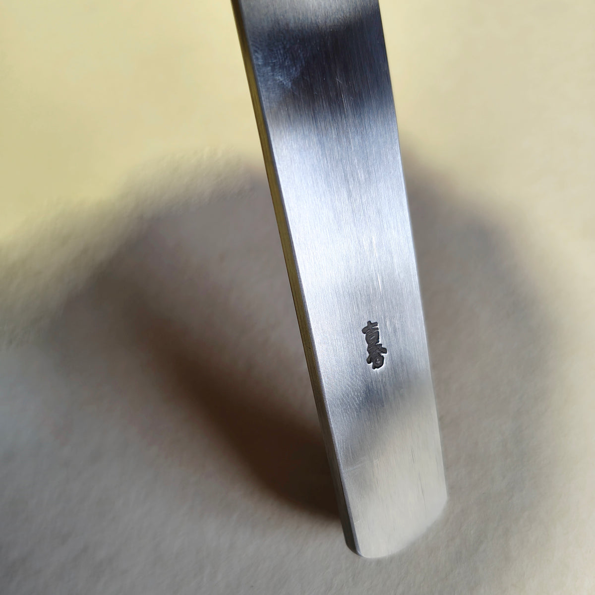 Couteau japonais Kiridashi Yoshihide Sakamitsu poli