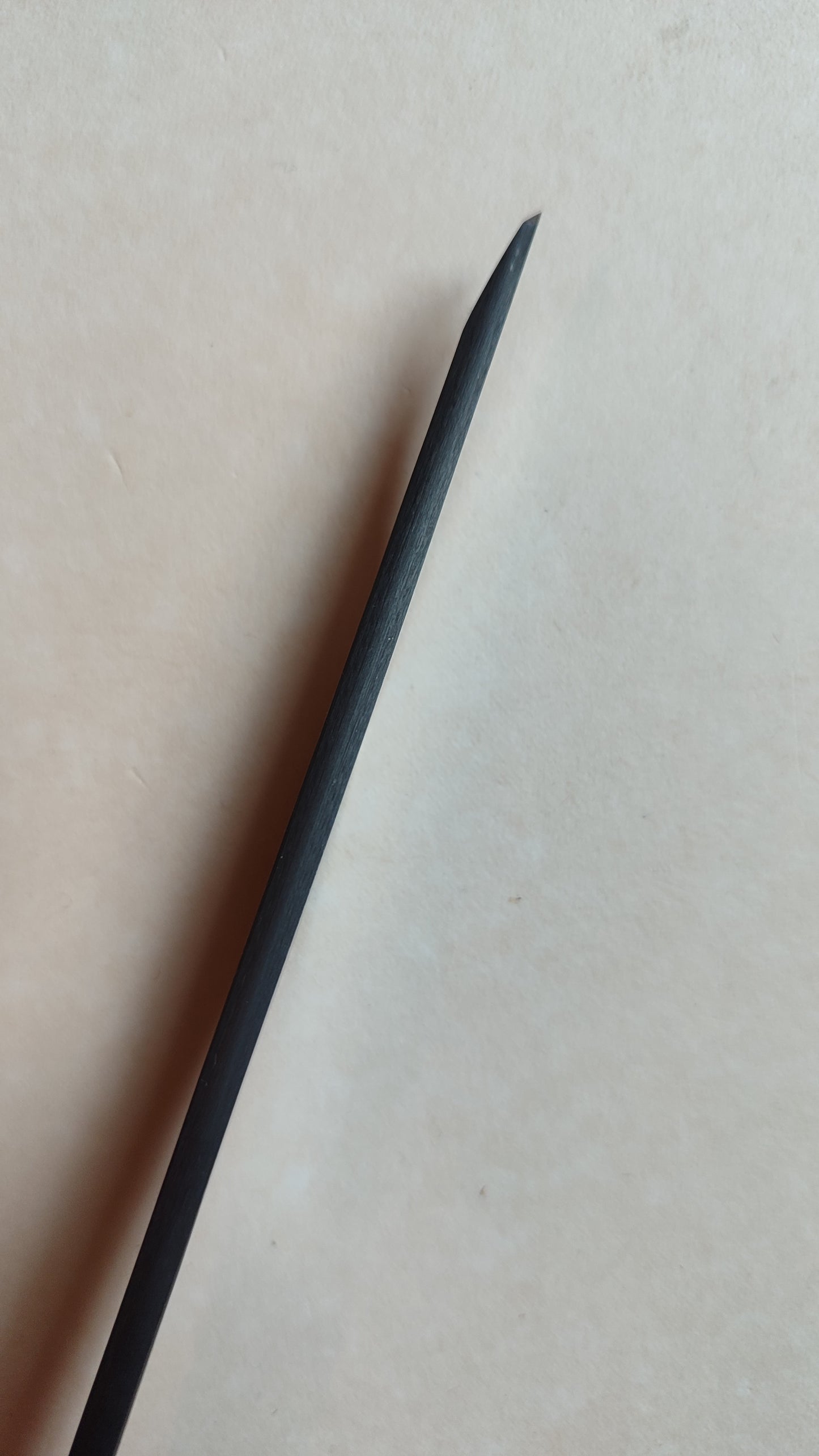 Couteau japonais gaucher "Kiridashi" forgé par Yoshihide Sakamitsu 24mm "Kurouchi"