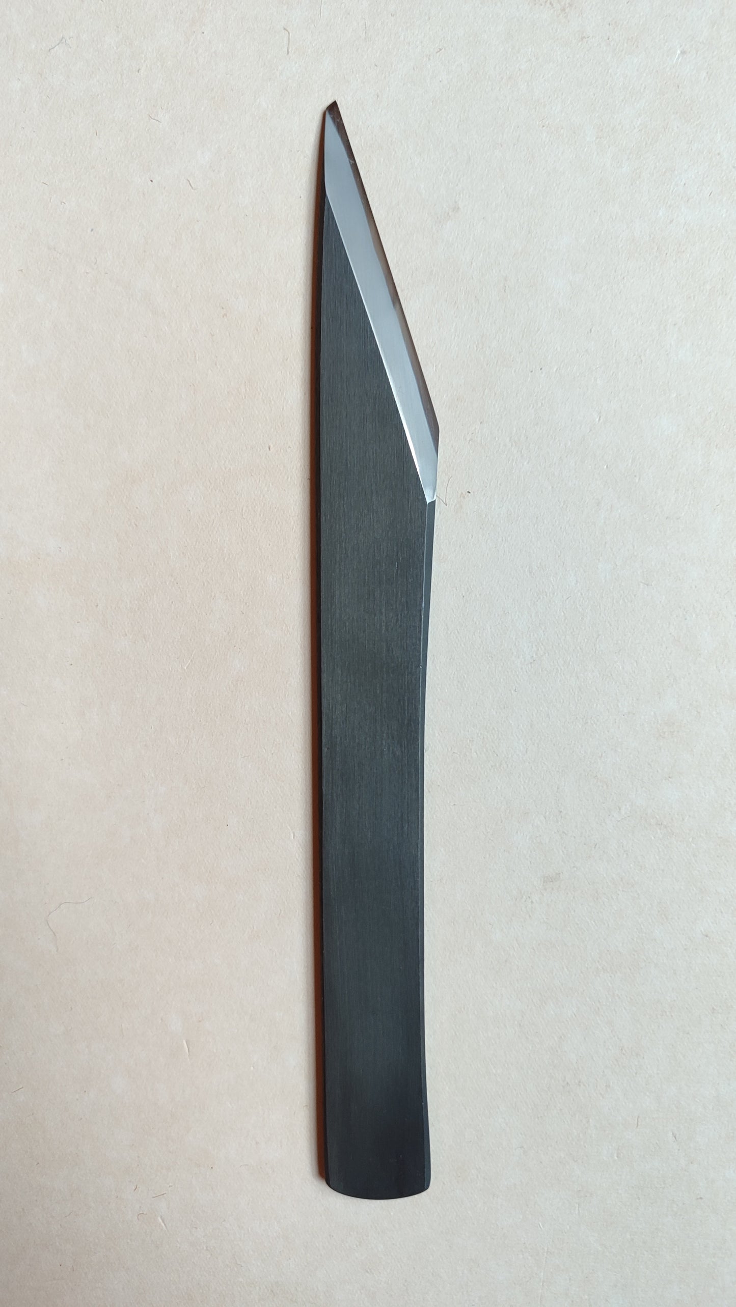 Couteau japonais "Kiridashi" forgé par Yoshihide Sakamitsu 24mm "Kurouchi"