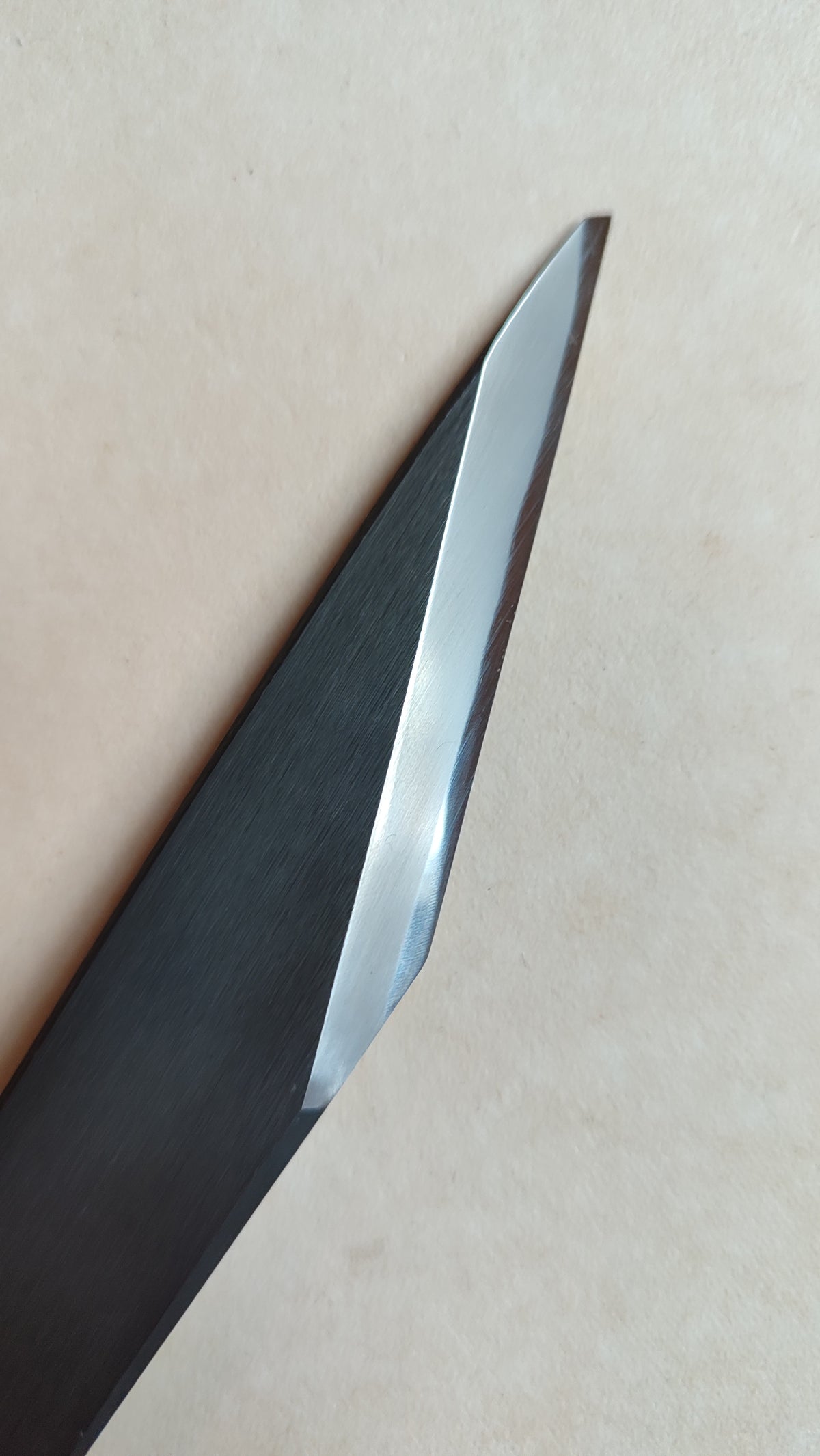 Couteau japonais "Kiridashi" forgé par Yoshihide Sakamitsu 24mm "Kurouchi"