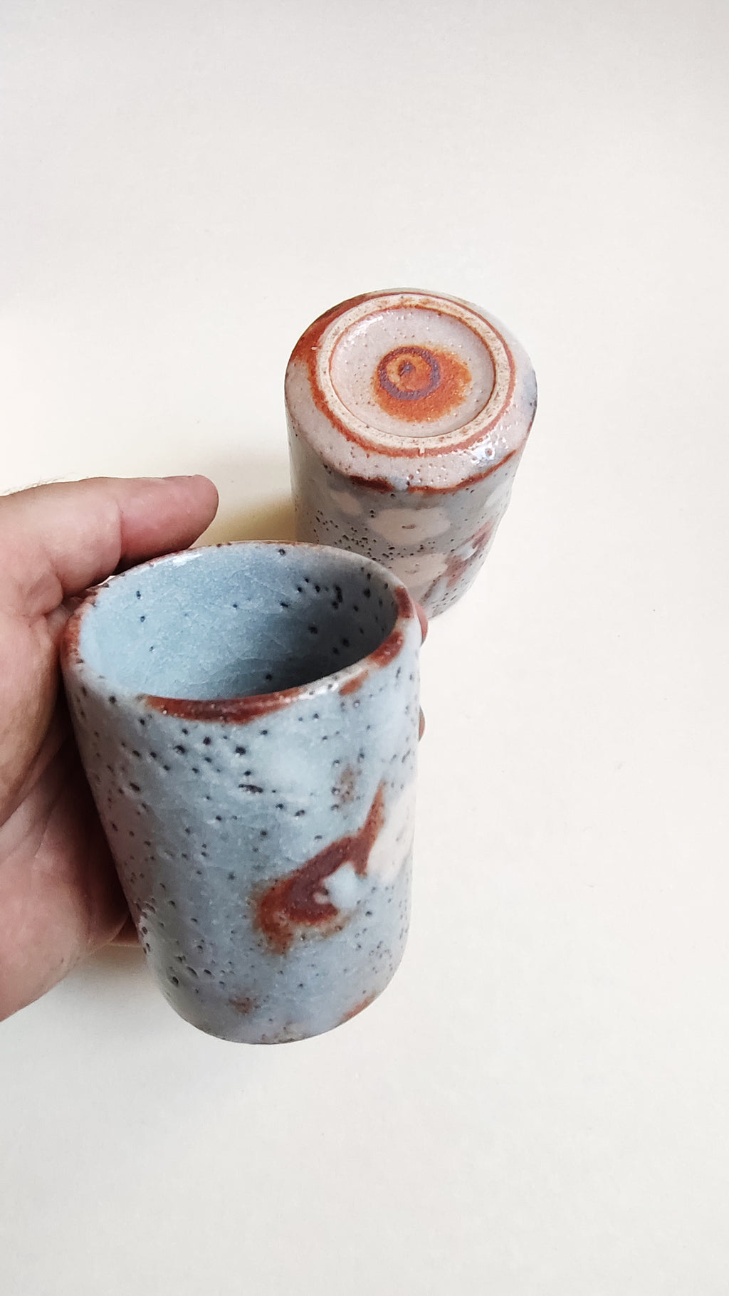 Paire de tasses à thé de style "Shino" 98mm du célèbre "Hidetako Ando"