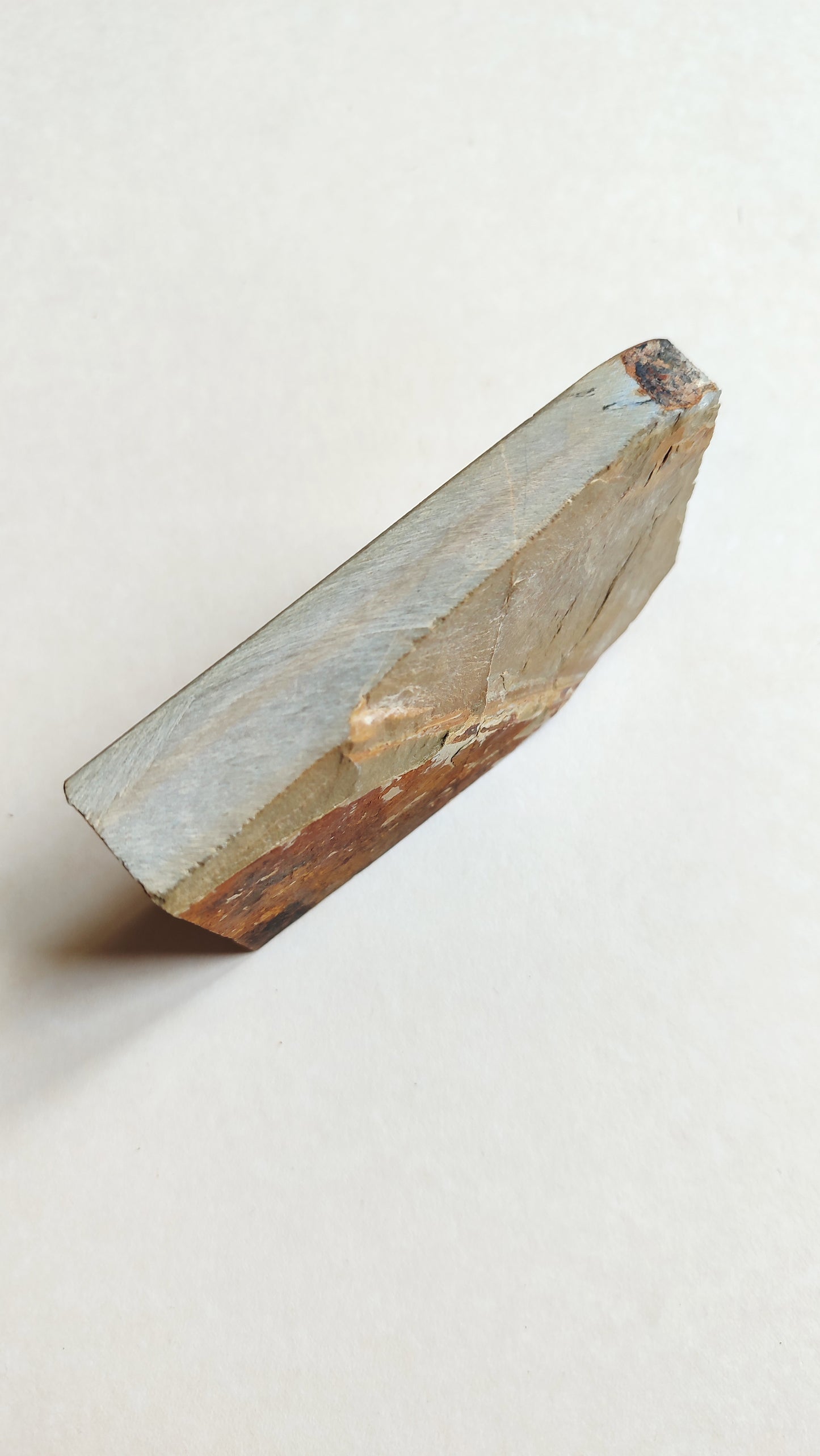 Petite pierre d'affûtage naturelle japonaise JNAT "Koppa" 114 X 74 X 17mm "Nakayama"
