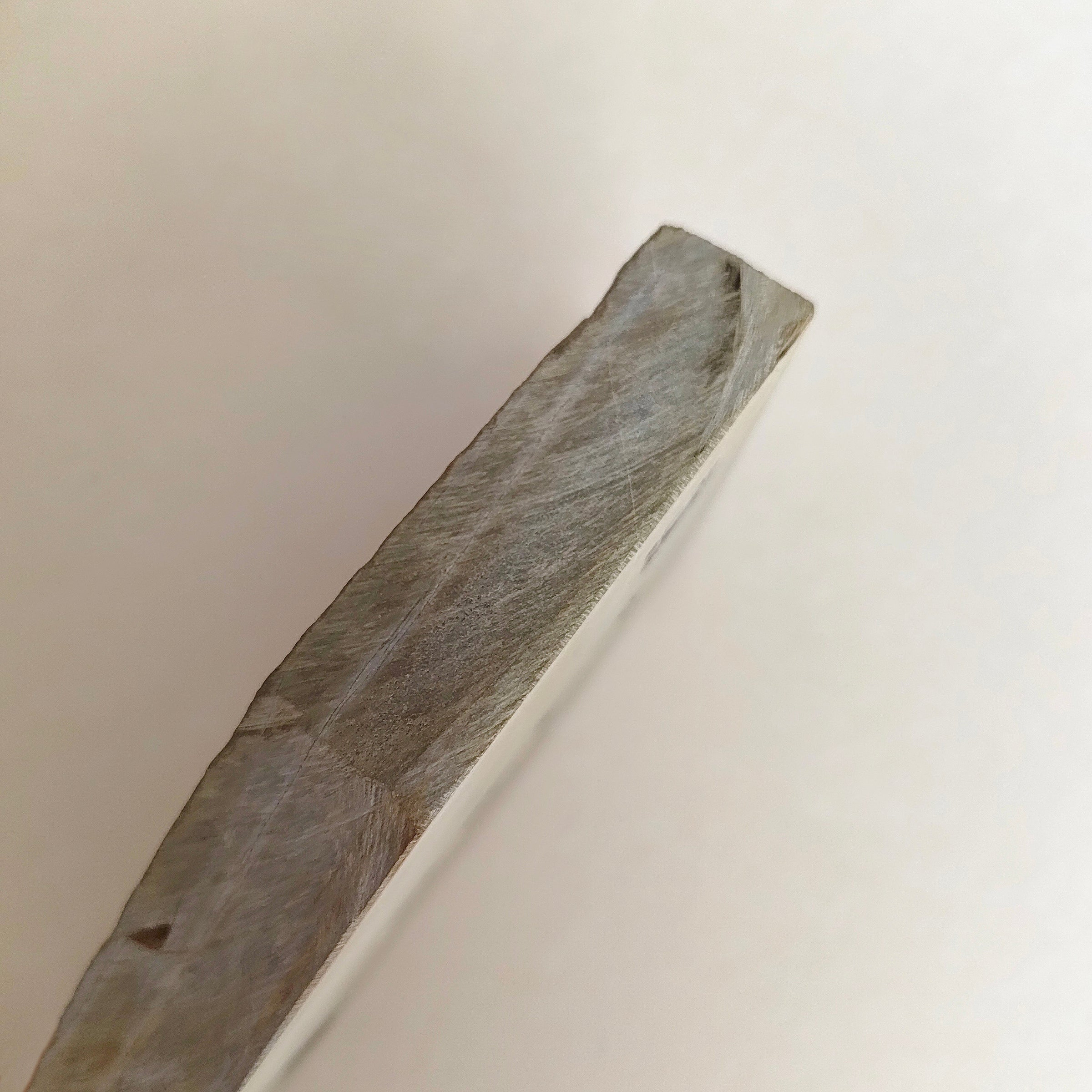 Petite pierre d'affûtage naturelle japonaise JNAT "Koppa"  130 X 90 X 23mm "Nakayama" 580gr