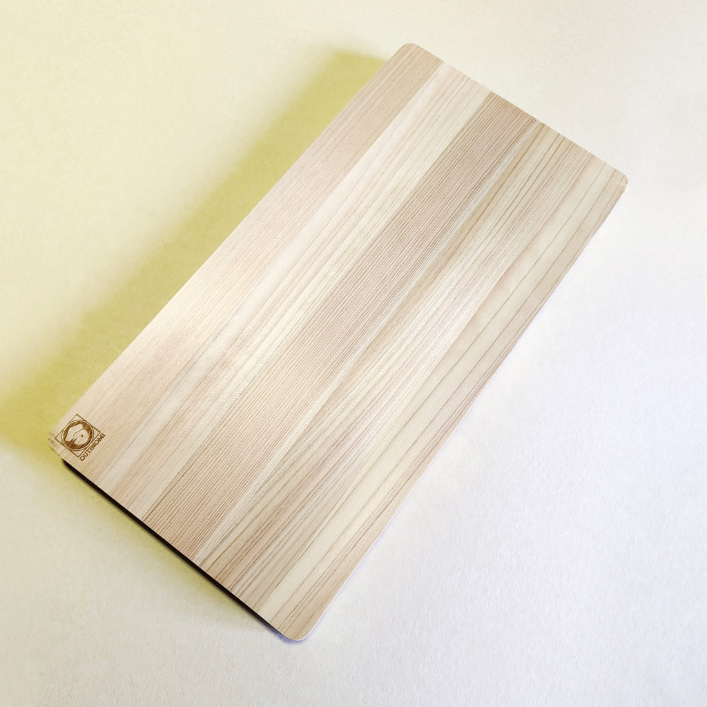 Planche à découper en Hinoki 390 X 200 X 20mm