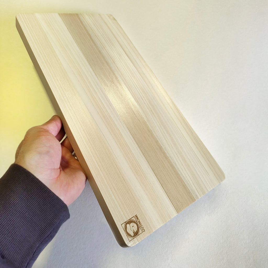 Planche à découper en Hinoki 390 X 200 X 20mm