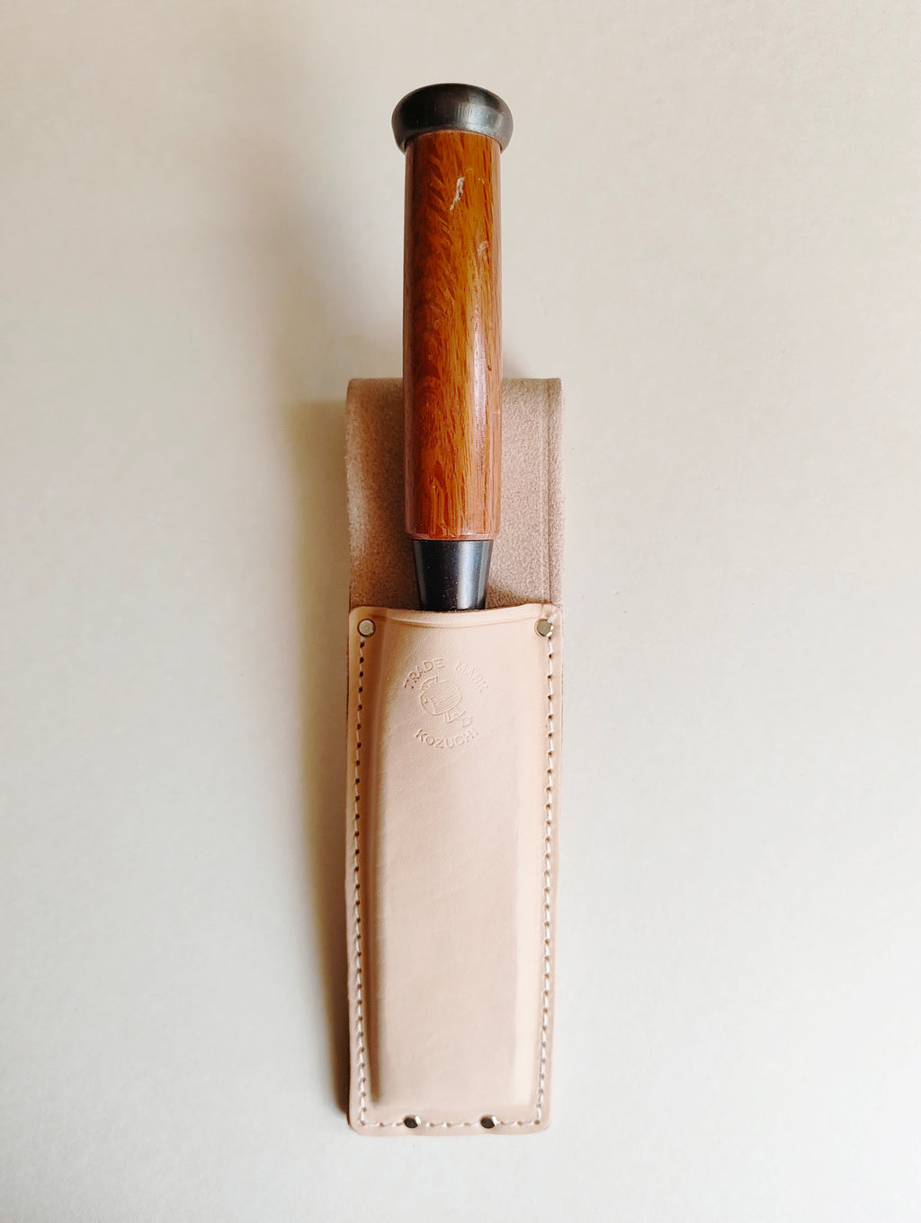 Pochette en cuir pour ciseaux & scies japonaises "Kozuchi" 245 X 65mm "SC-23"